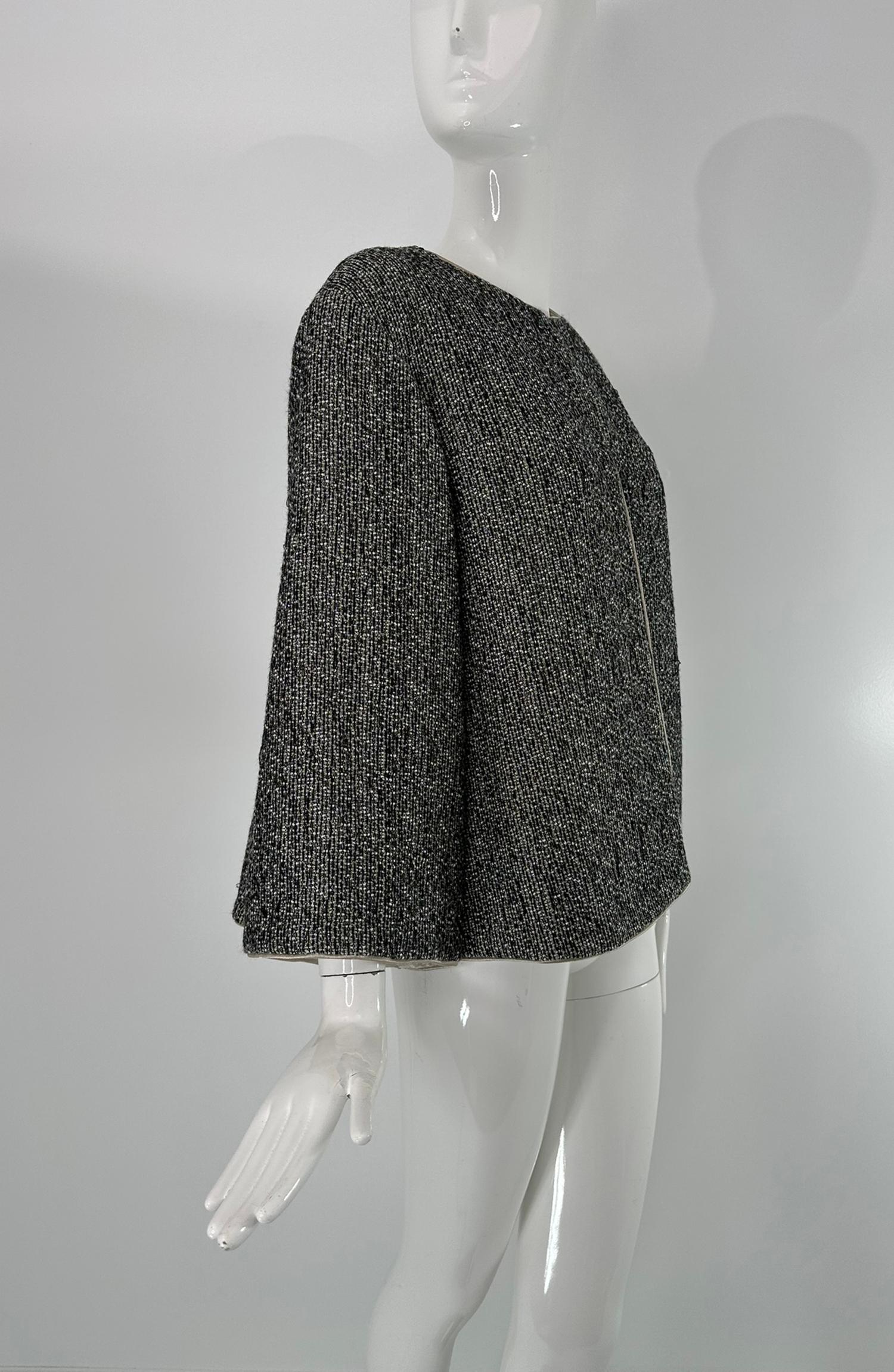 Chanel Pre-Fall 2012 Look 40 Paris-Bombay Argento Giacca Swing in Tweed Nero 42 in vendita 8