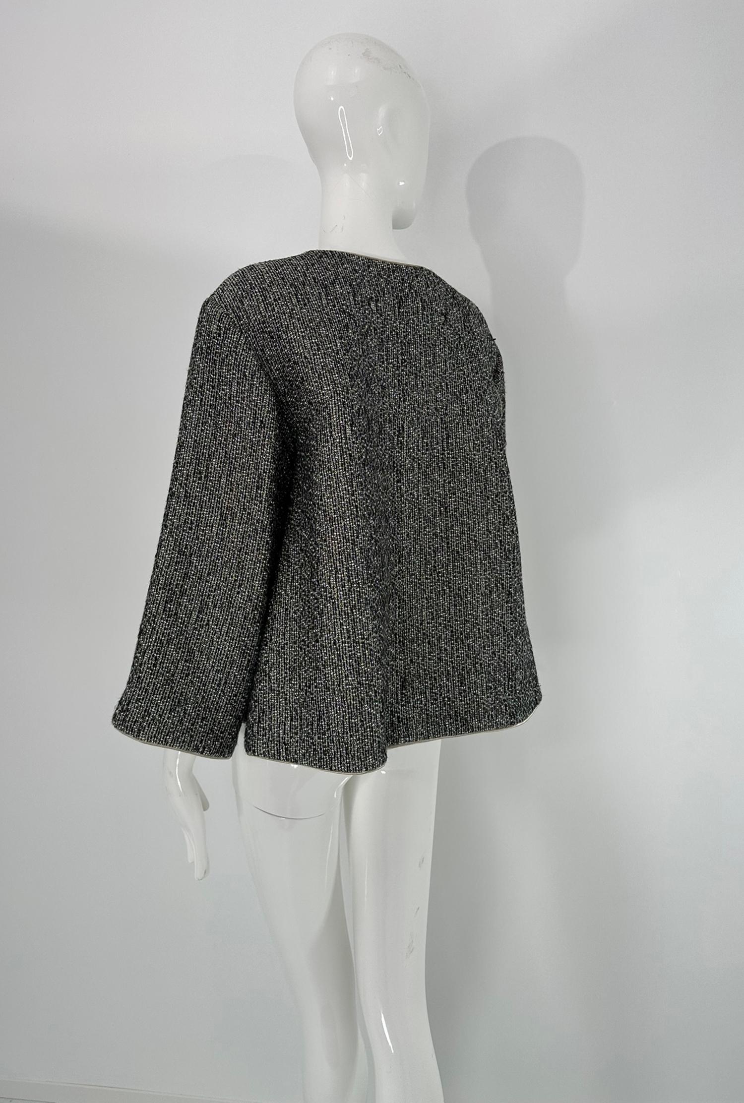 Chanel Pre-Fall 2012 Look 40 Paris-Bombay Argento Giacca Swing in Tweed Nero 42 in vendita 2