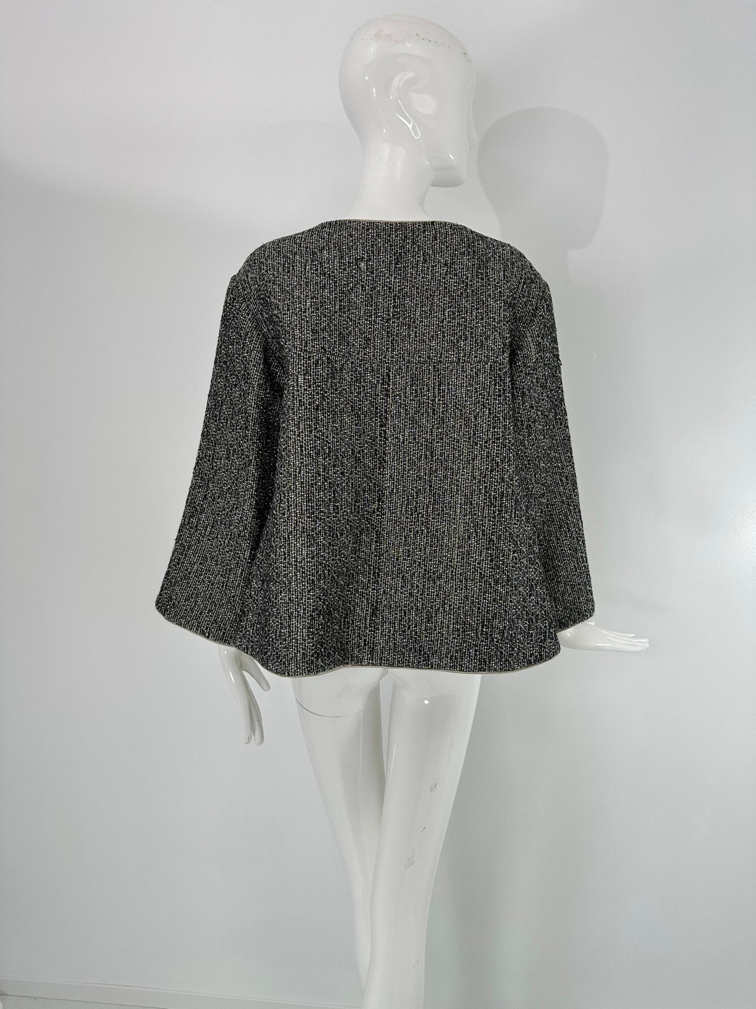 Chanel Pre-Fall 2012 Look 40 Paris-Bombay Argento Giacca Swing in Tweed Nero 42 in vendita 3