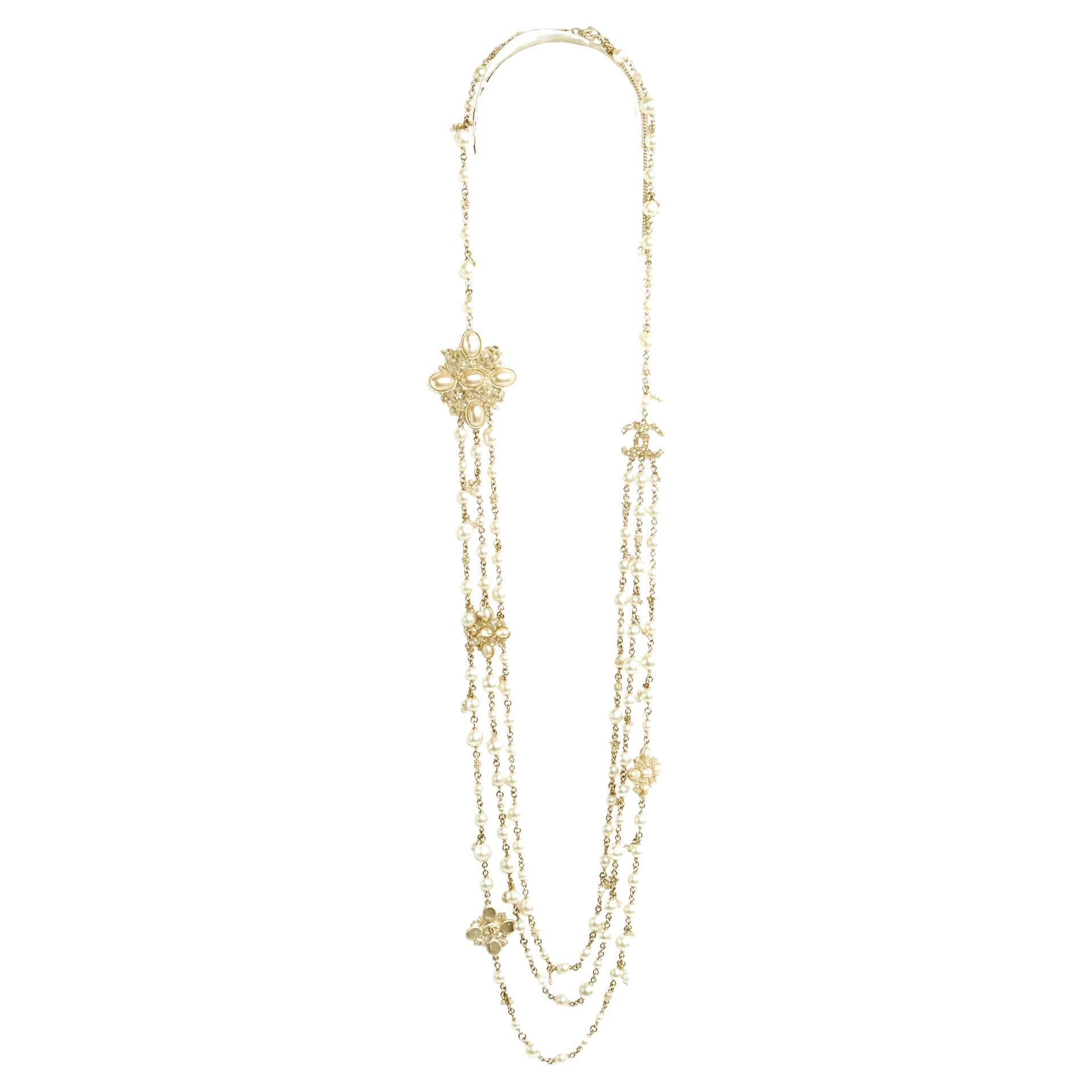 Chanel Pre Fall 2015 Paris Salzburg Pearls string necklace For Sale