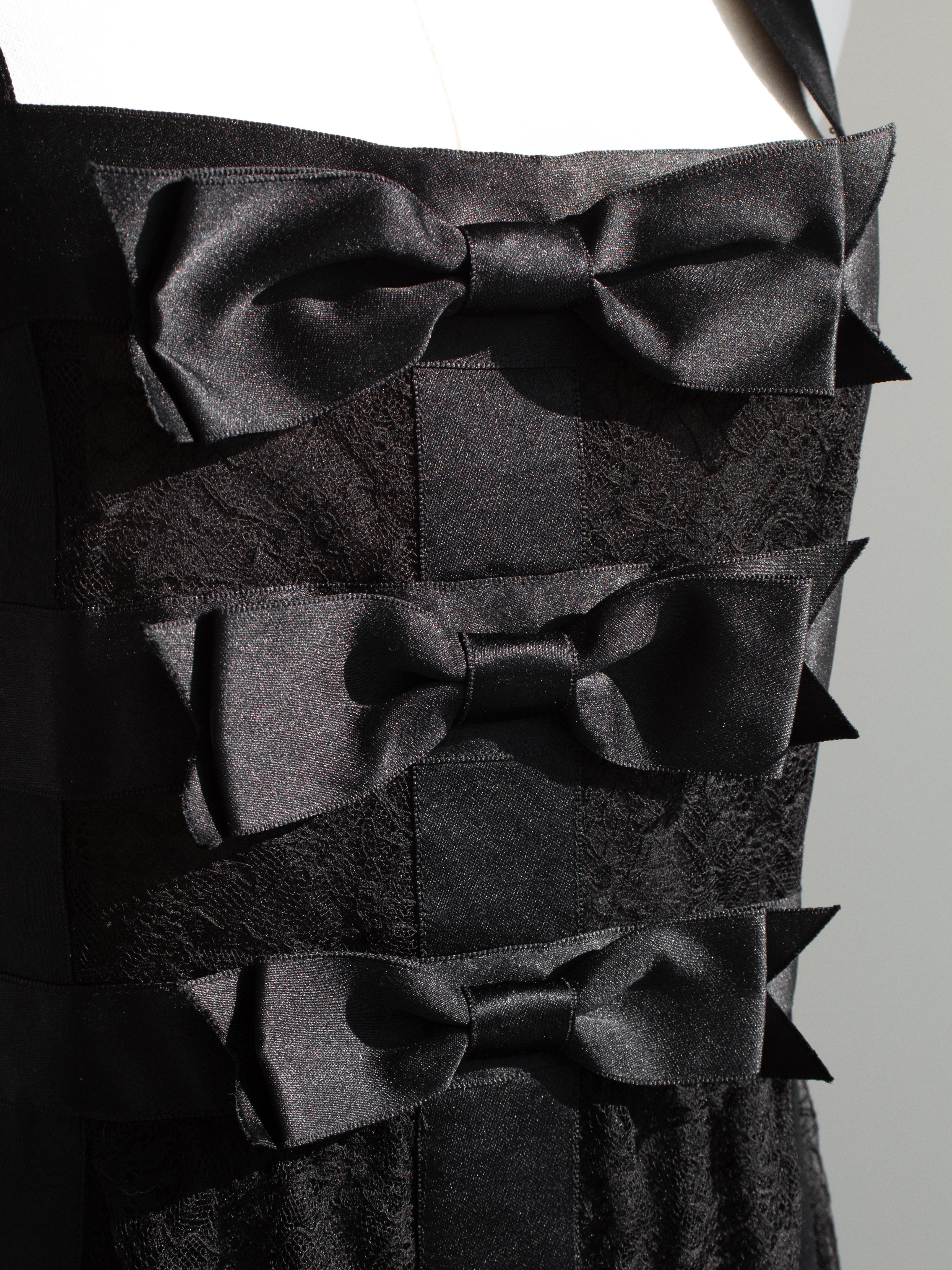 Chanel Pre-Fall 2015 Salzburg Black Lace Bow Edelweiss Metiers D'Art 15A Dress 1