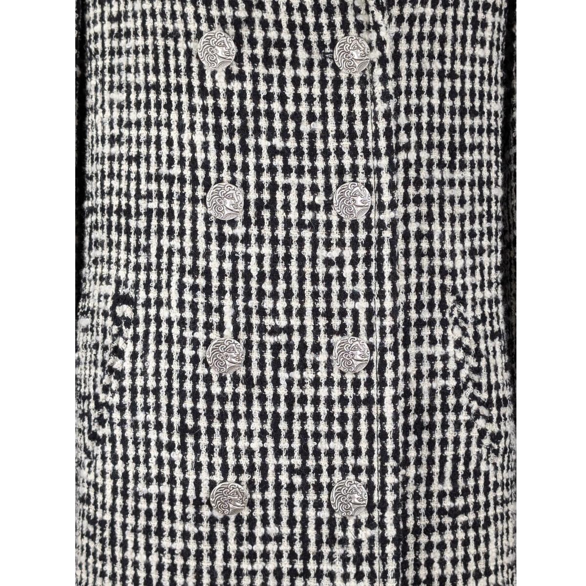 CHANEL  pre fall 2016 long coat Paris-Rome 6