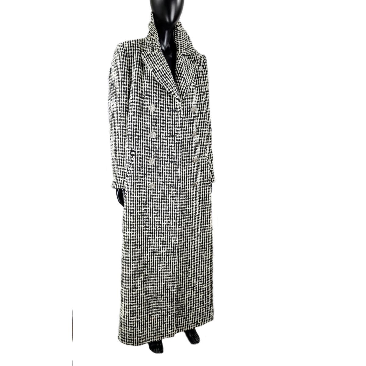 Gray CHANEL  pre fall 2016 long coat Paris-Rome