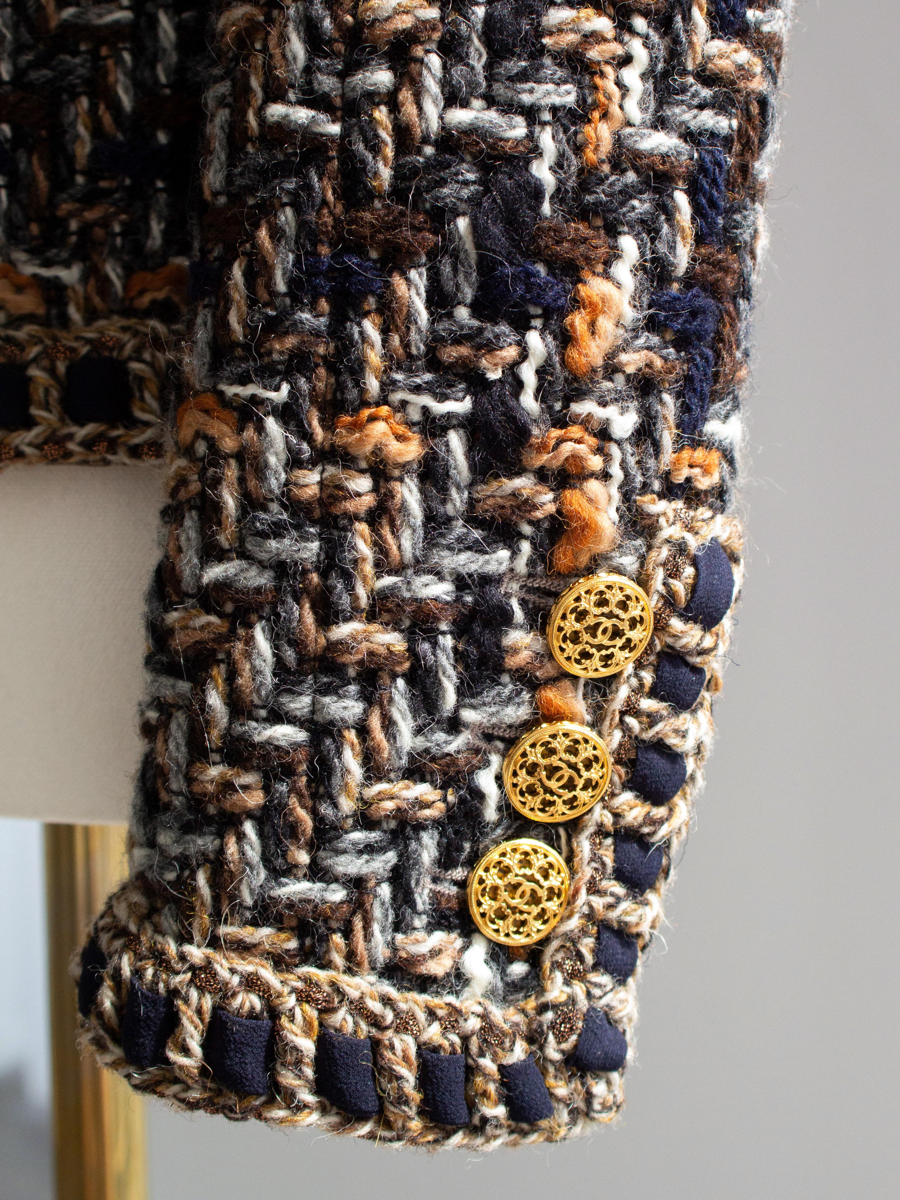 Chanel Pre-Fall 2016 Rome Brown Gold Fantasy Tweed 16A Jacket For Sale 5
