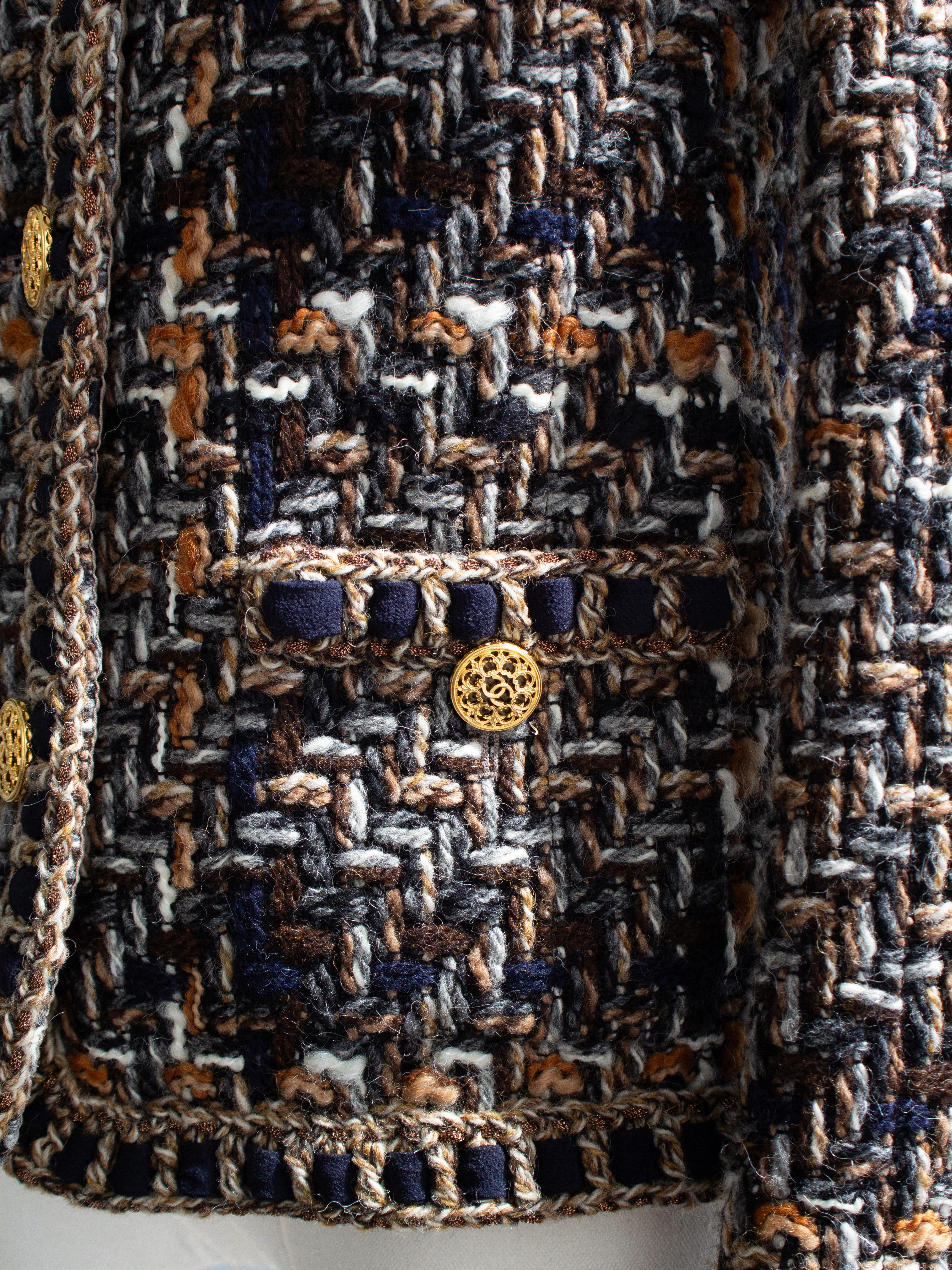 Chanel Pre-Fall 2016 Rome Brown Gold Fantasy Tweed 16A Jacket For Sale 6