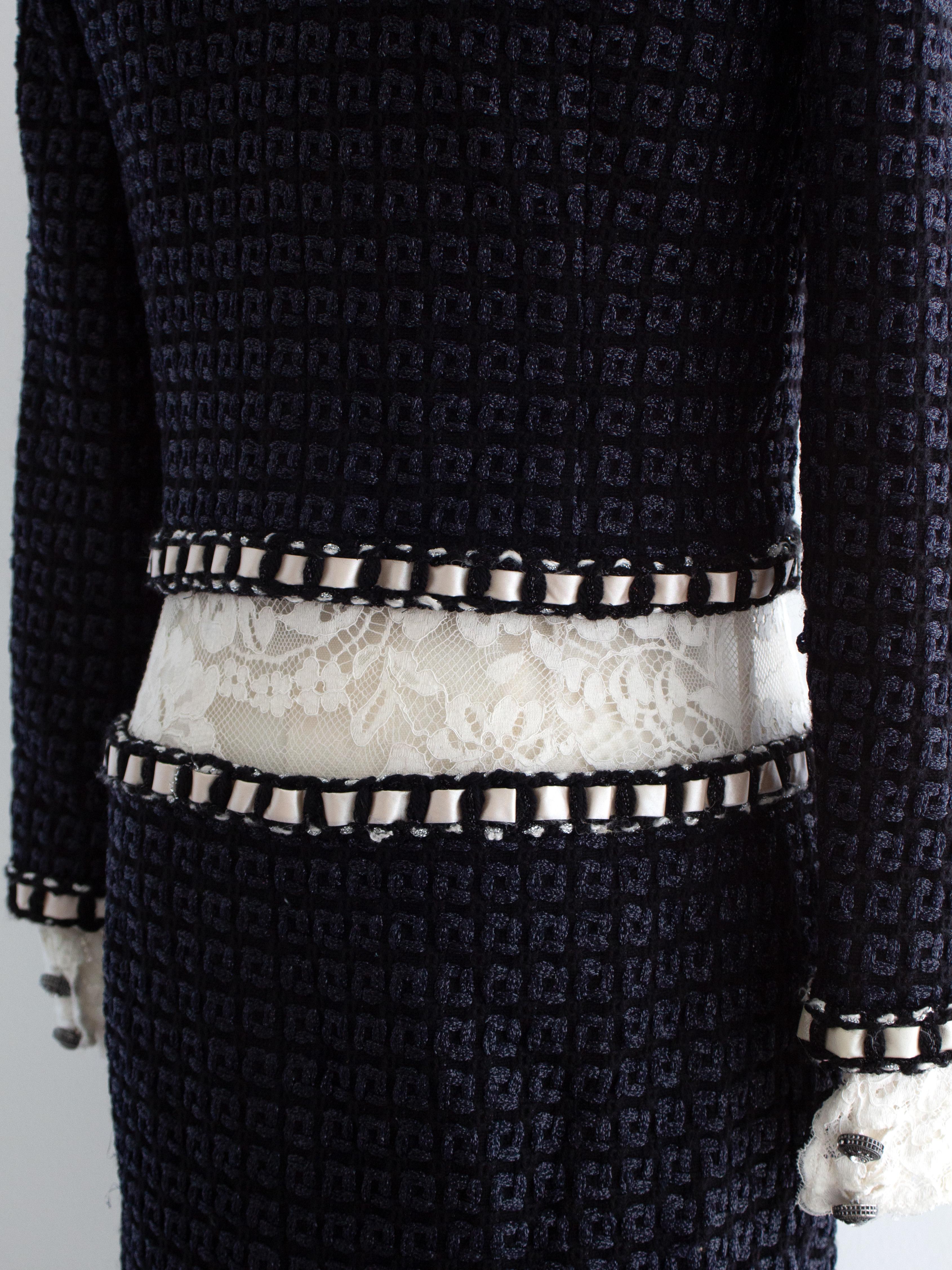 Chanel Pre-Fall 2016 Rome Navy Blue Tweed White Lace 16A Dress 5