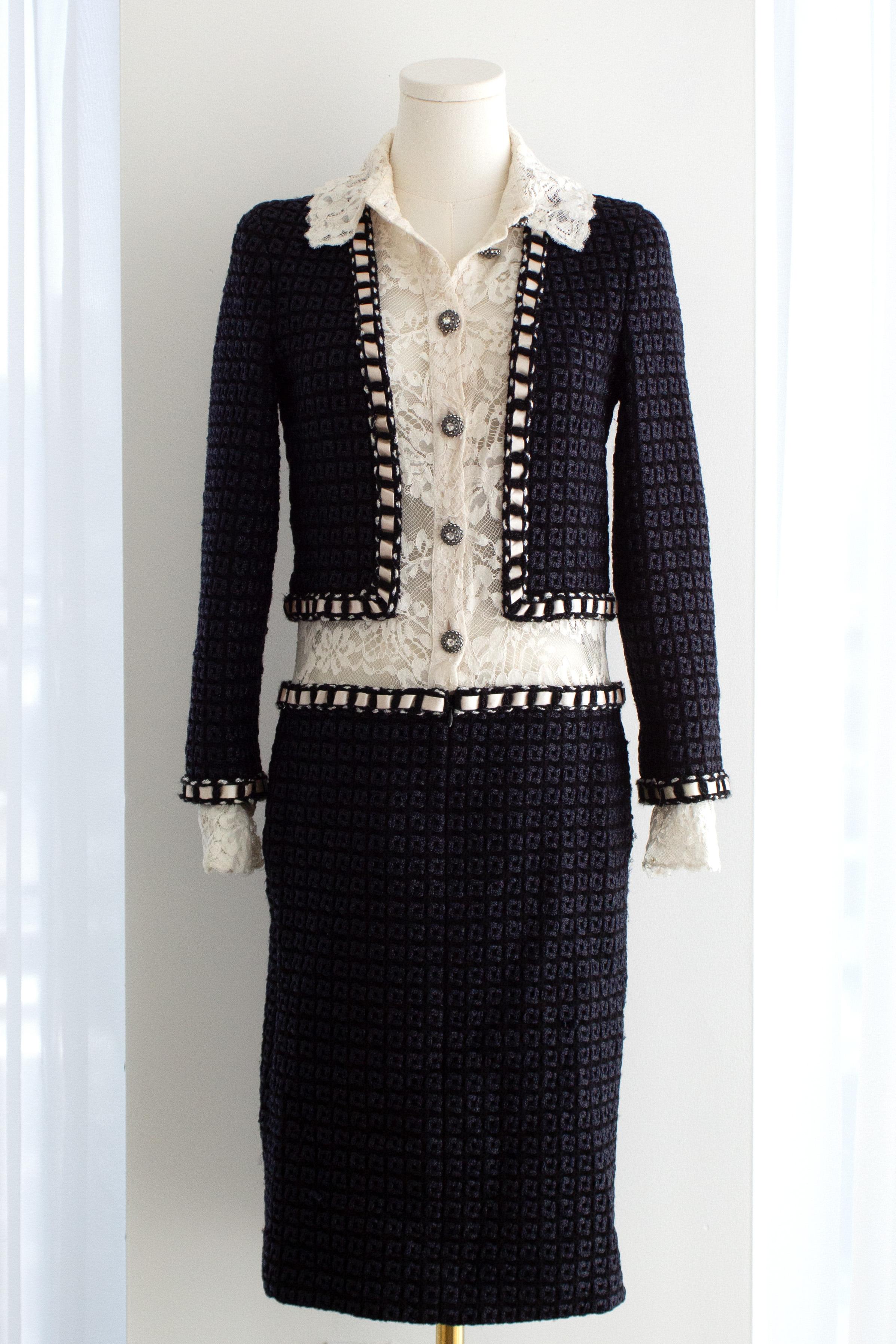 Women's Chanel Pre-Fall 2016 Rome Navy Blue Tweed White Lace 16A Dress