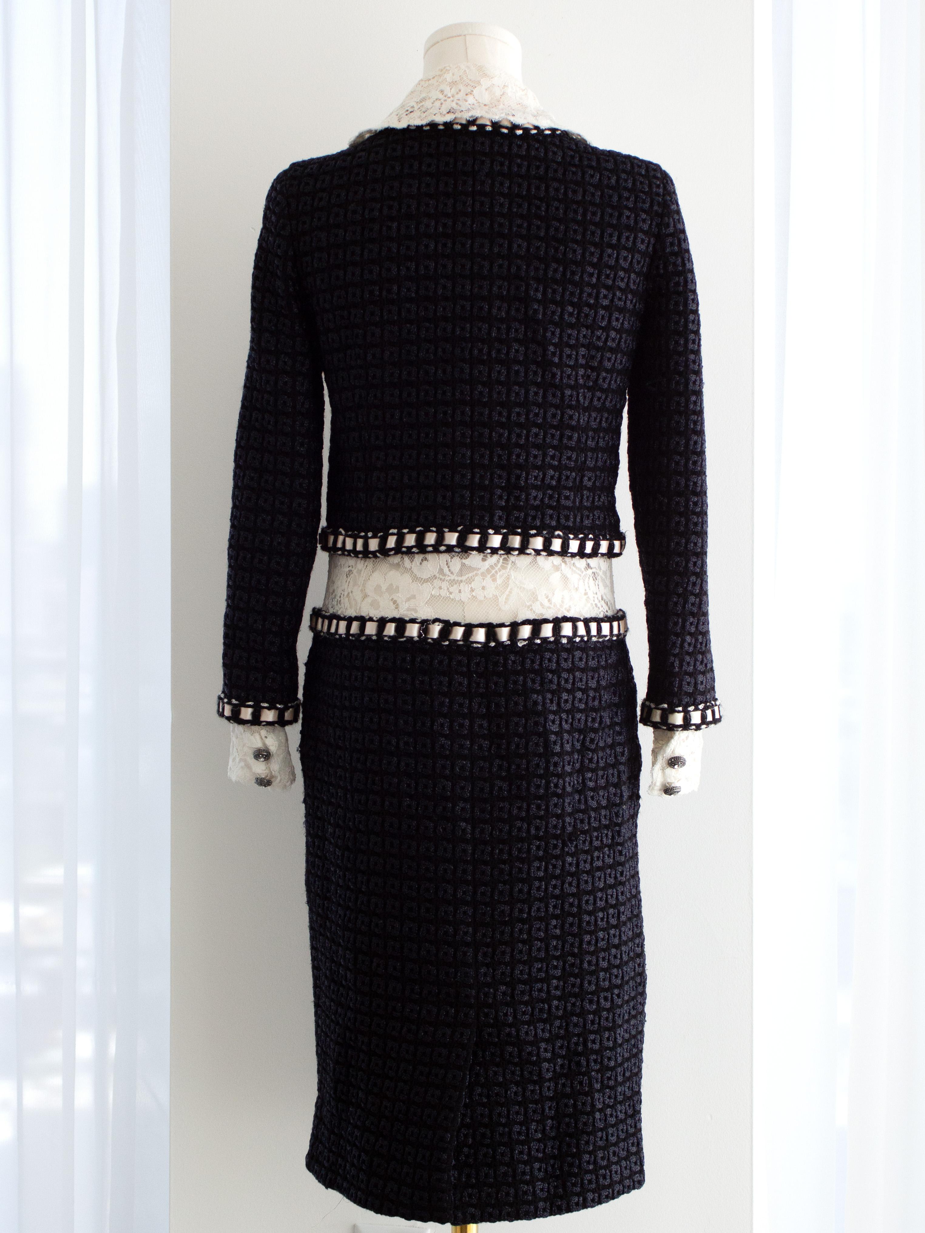 Chanel Pre-Fall 2016 Rome Navy Blue Tweed White Lace 16A Dress 4