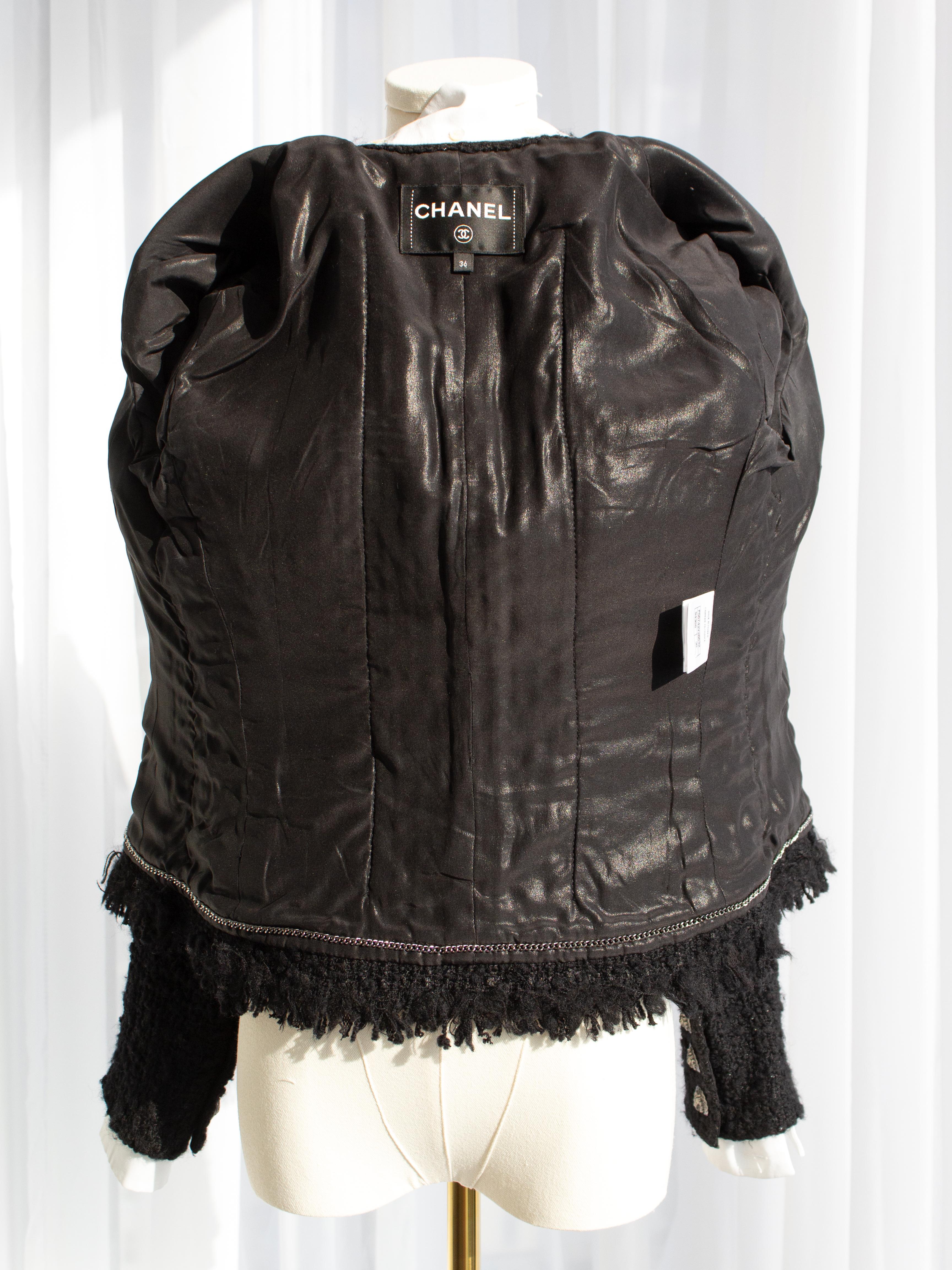 Chaqueta Chanel Pre-Fall 2017 Metiers D'Art Cosmopolite Blanco Negro Boucle 17A 6