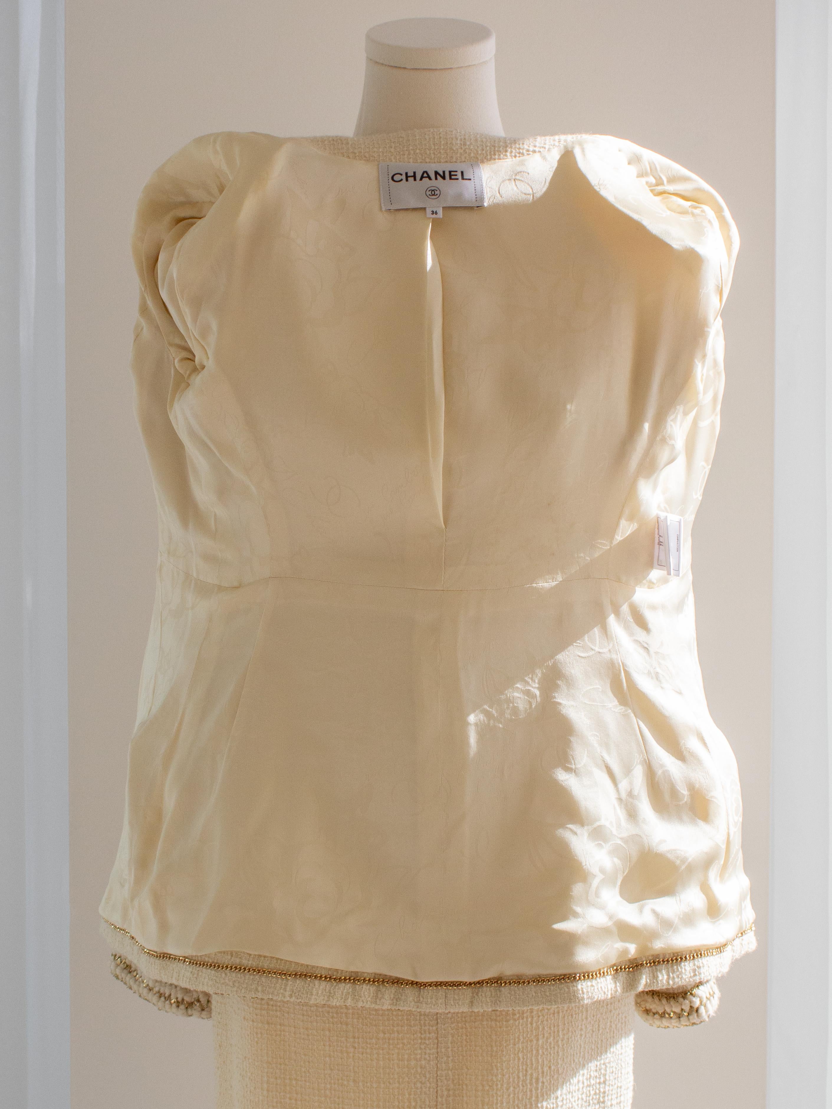 Chanel Pre-Fall 2017 Metiers D'Art Ritz 17A Ecru Cream Jacket Skirt Suit 8