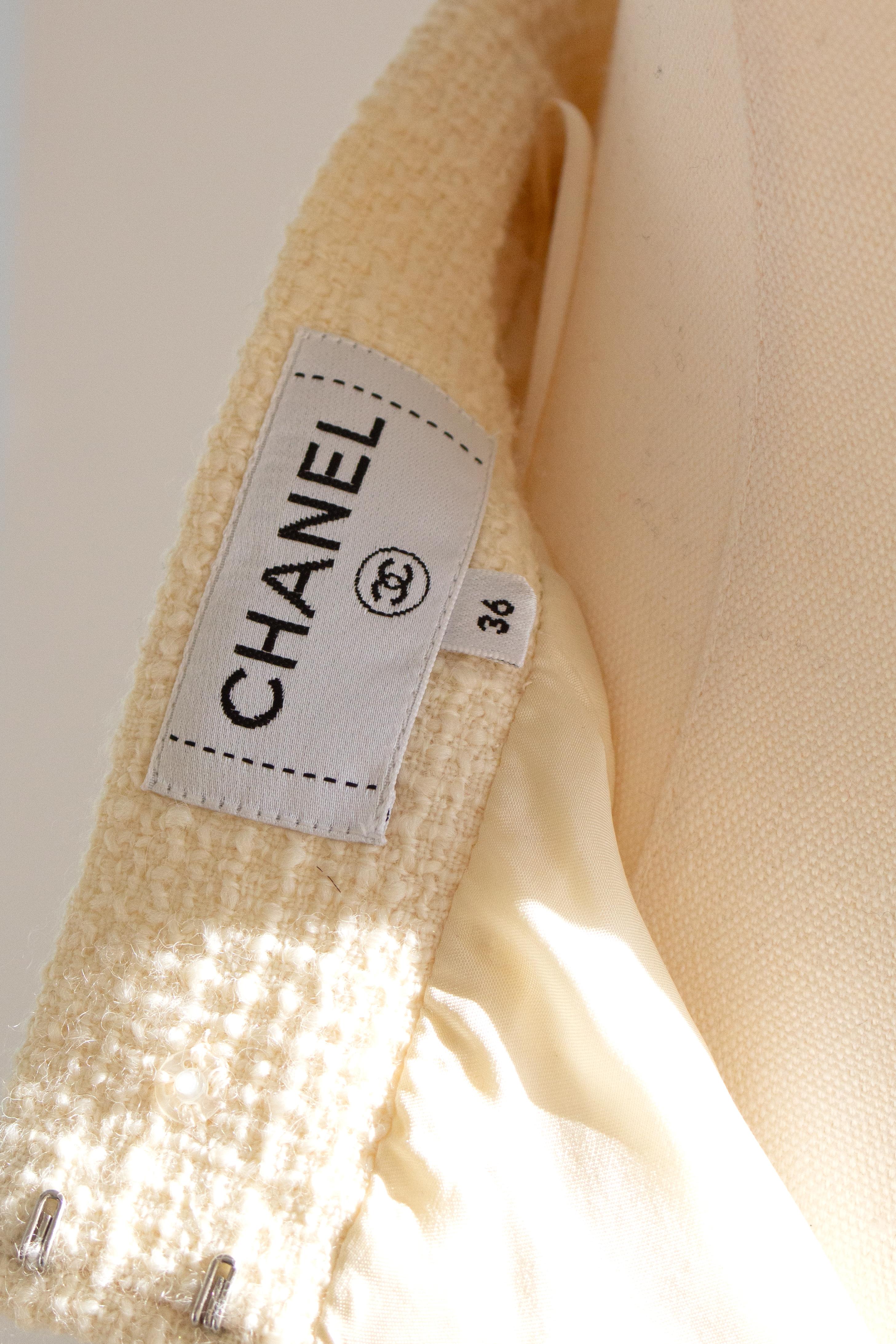 Chanel Pre-Fall 2017 Metiers D'Art Ritz 17A Ecru Cream Jacket Skirt Suit 14