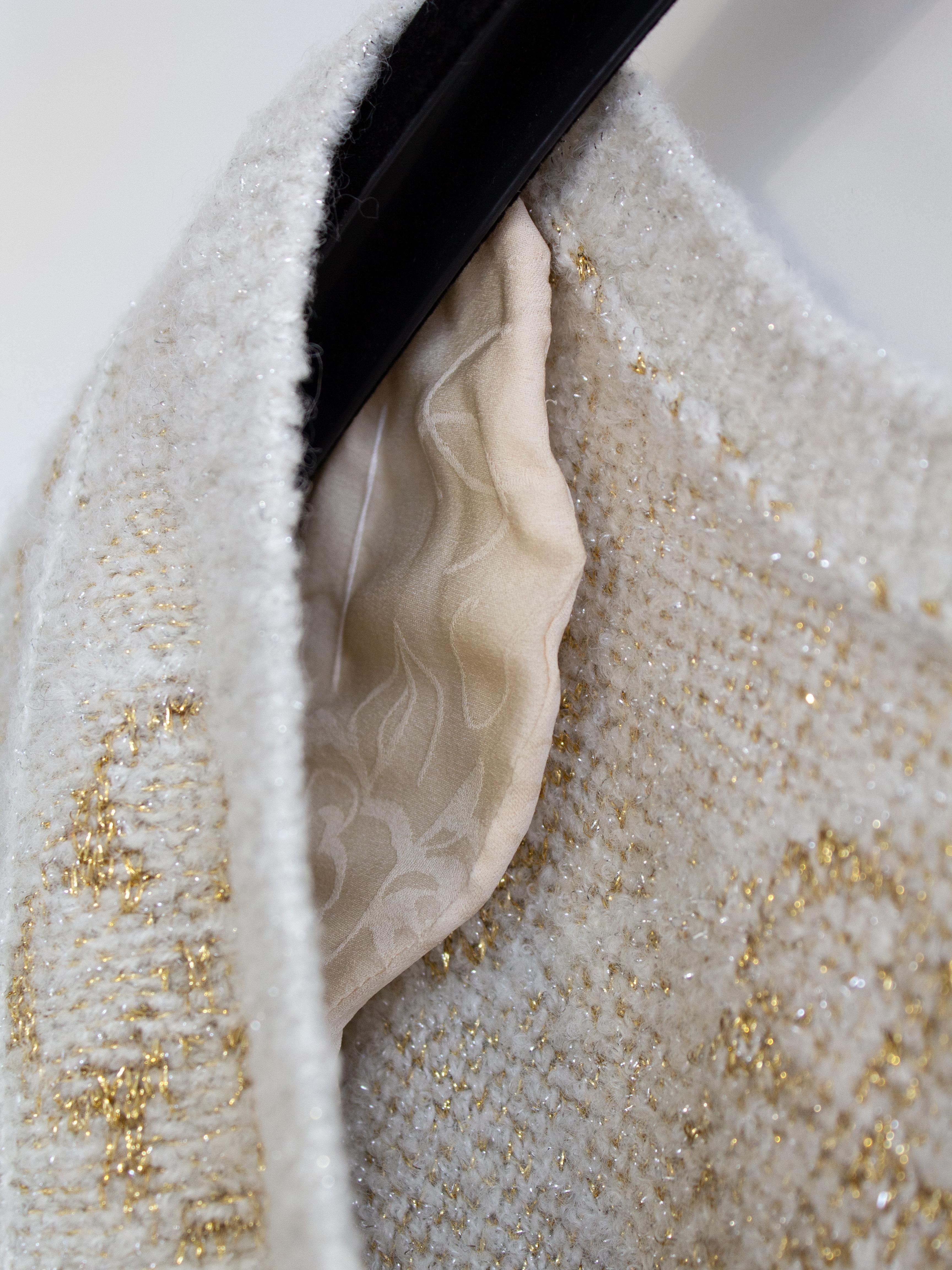 Chanel Pre-Fall 2017 Paris-Cosmopolite 17A Ritz Beige Gold Alhambra Sweater 8