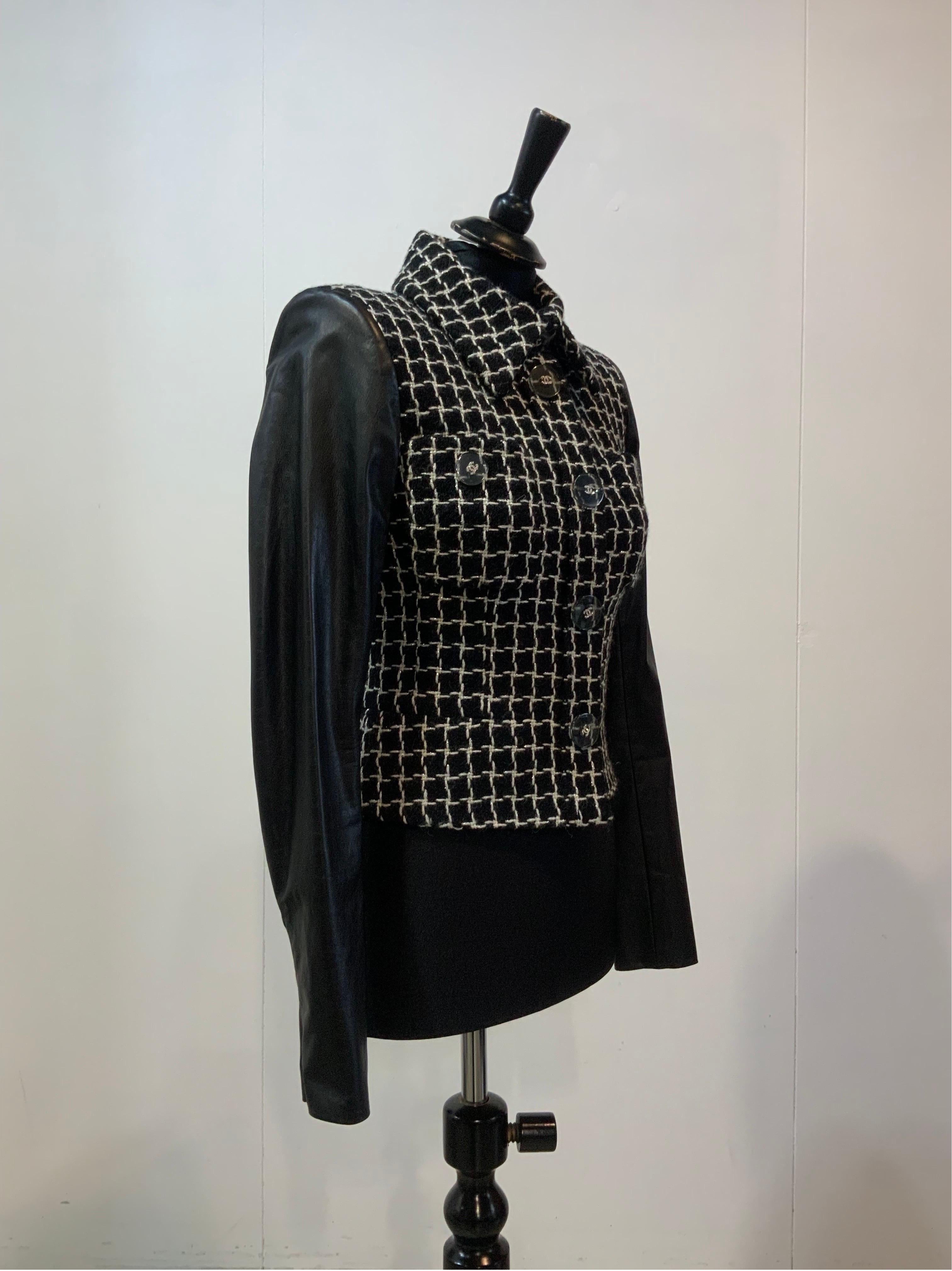 Chanel Pre Fall 2017 Wool and Leather Sleeves Jacket In Excellent Condition In Carnate, IT