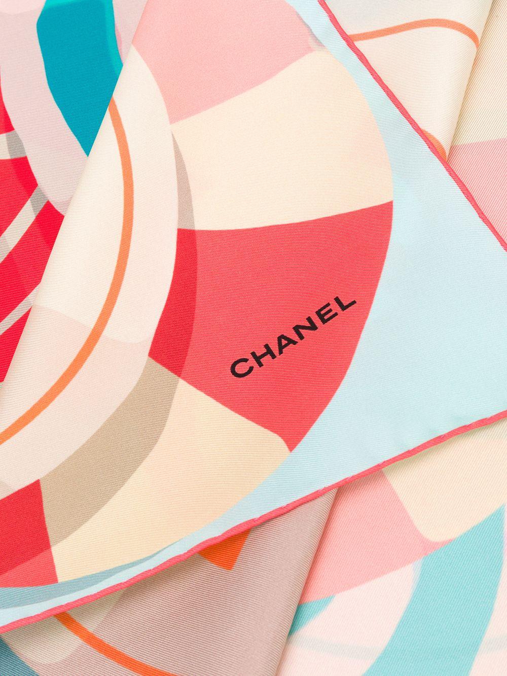 Beige Chanel Pre-Owned geometric CC print scarf