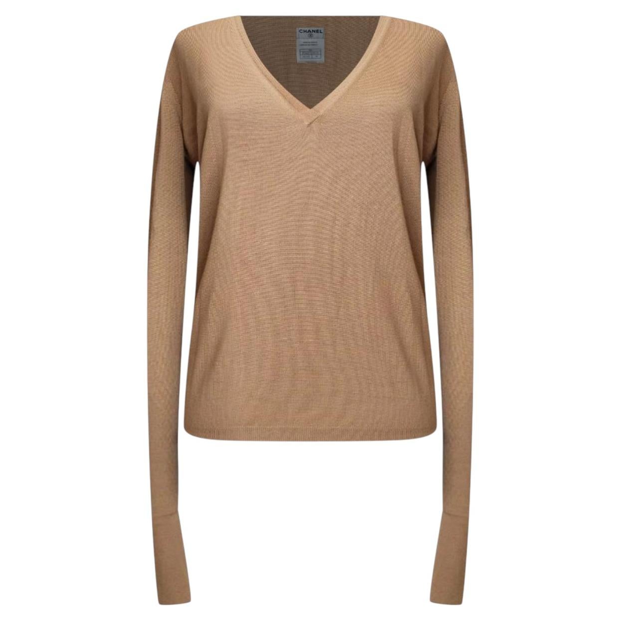 Chanel Pre-Owned & Karl Lagerfeld 04A 2004 Logo Beautiful Button Camel Sweater