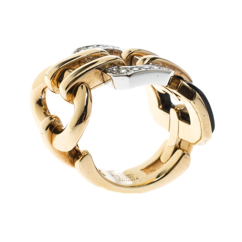 Chanel Première Diamond Onyx & 18K Yellow Gold Chain Link Ring Size 54 In Good Condition In Dubai, Al Qouz 2