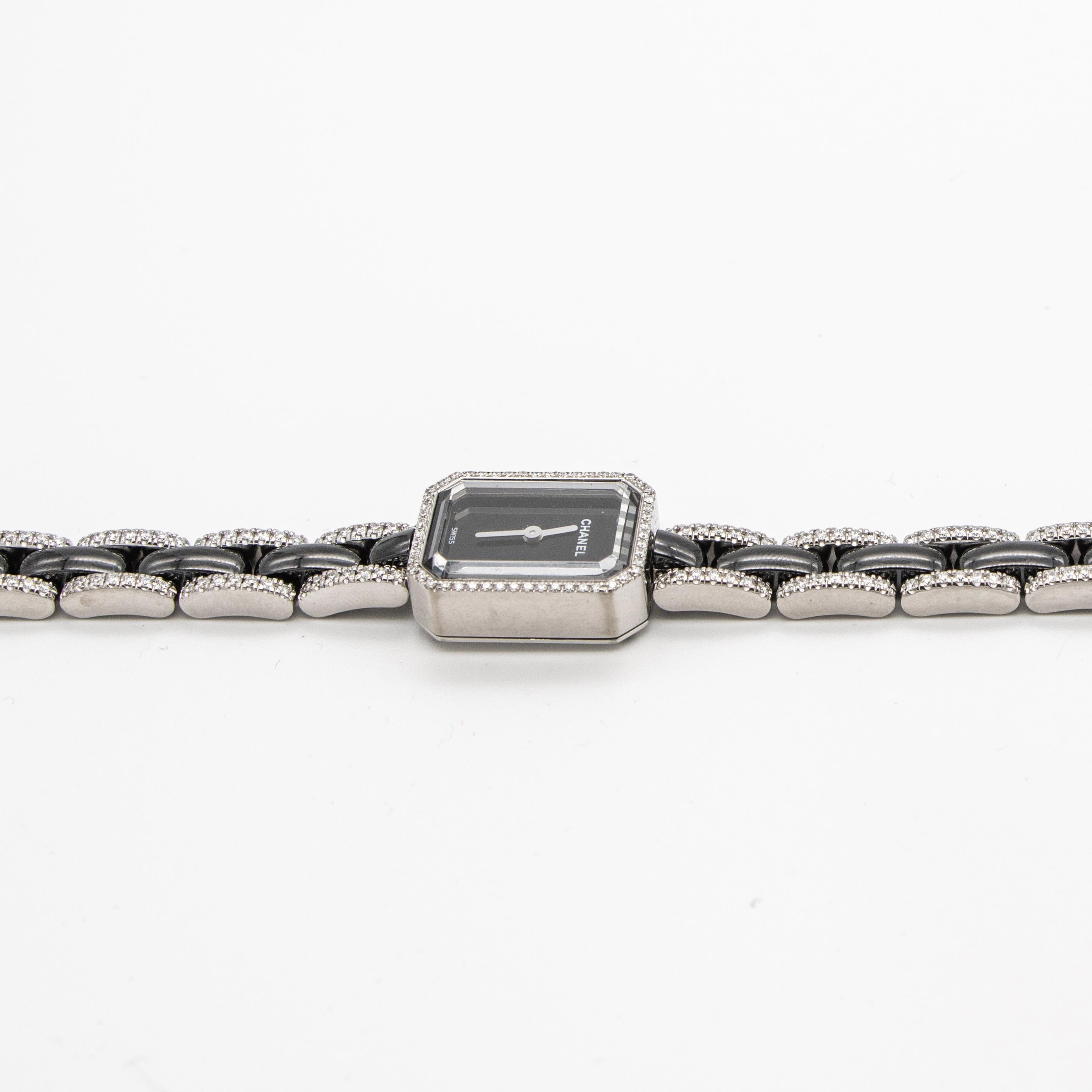 Seltene Chanel Premiere Mini Schwarz Keramik Uhr mit Diamanten 1::49 Karat 18K Gold im Zustand „Gut“ in Las Vegas, NV