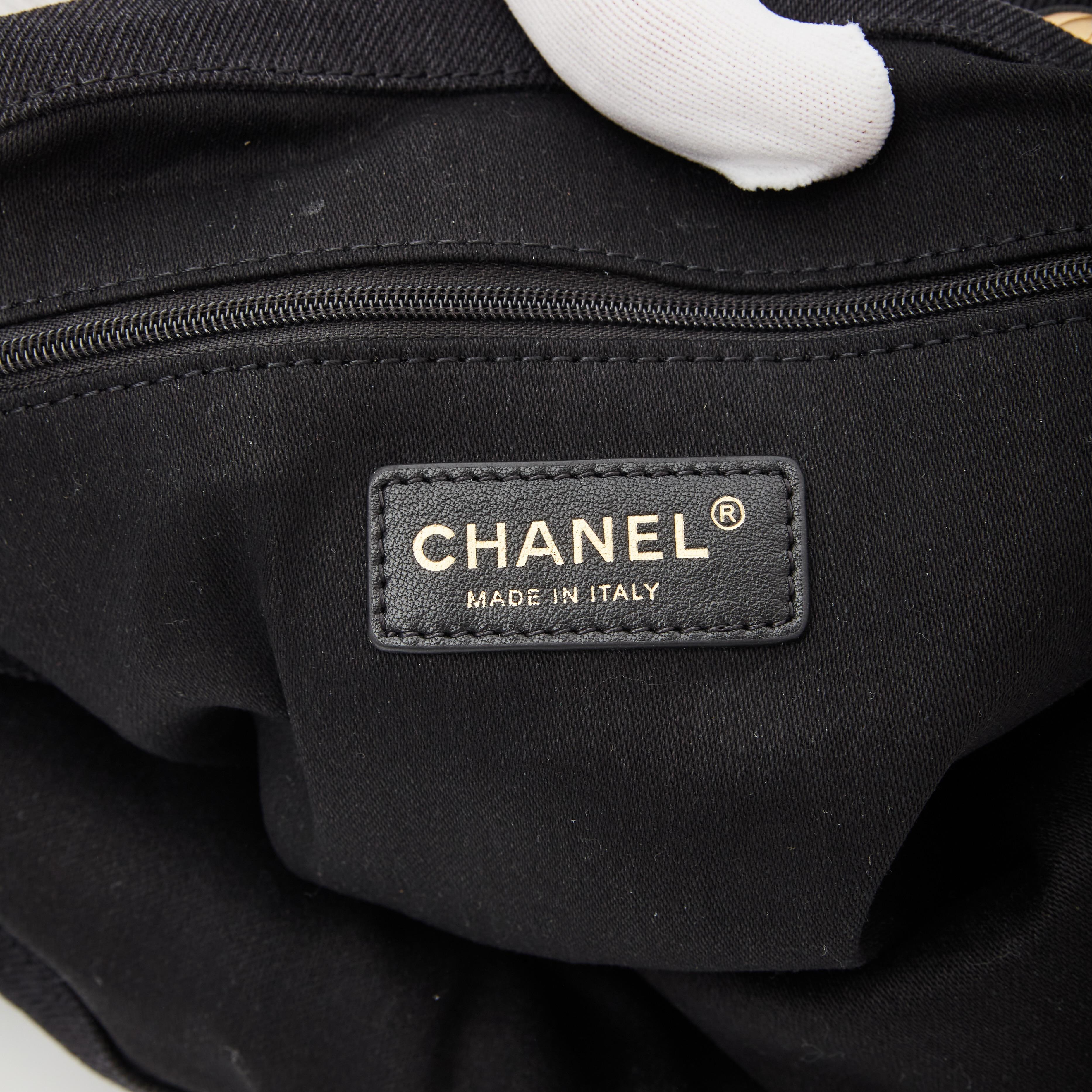 Chanel Printed Logo Black Denim Graffiti Shopping Maxi Tote Bag (2021) In New Condition In Montreal, Quebec