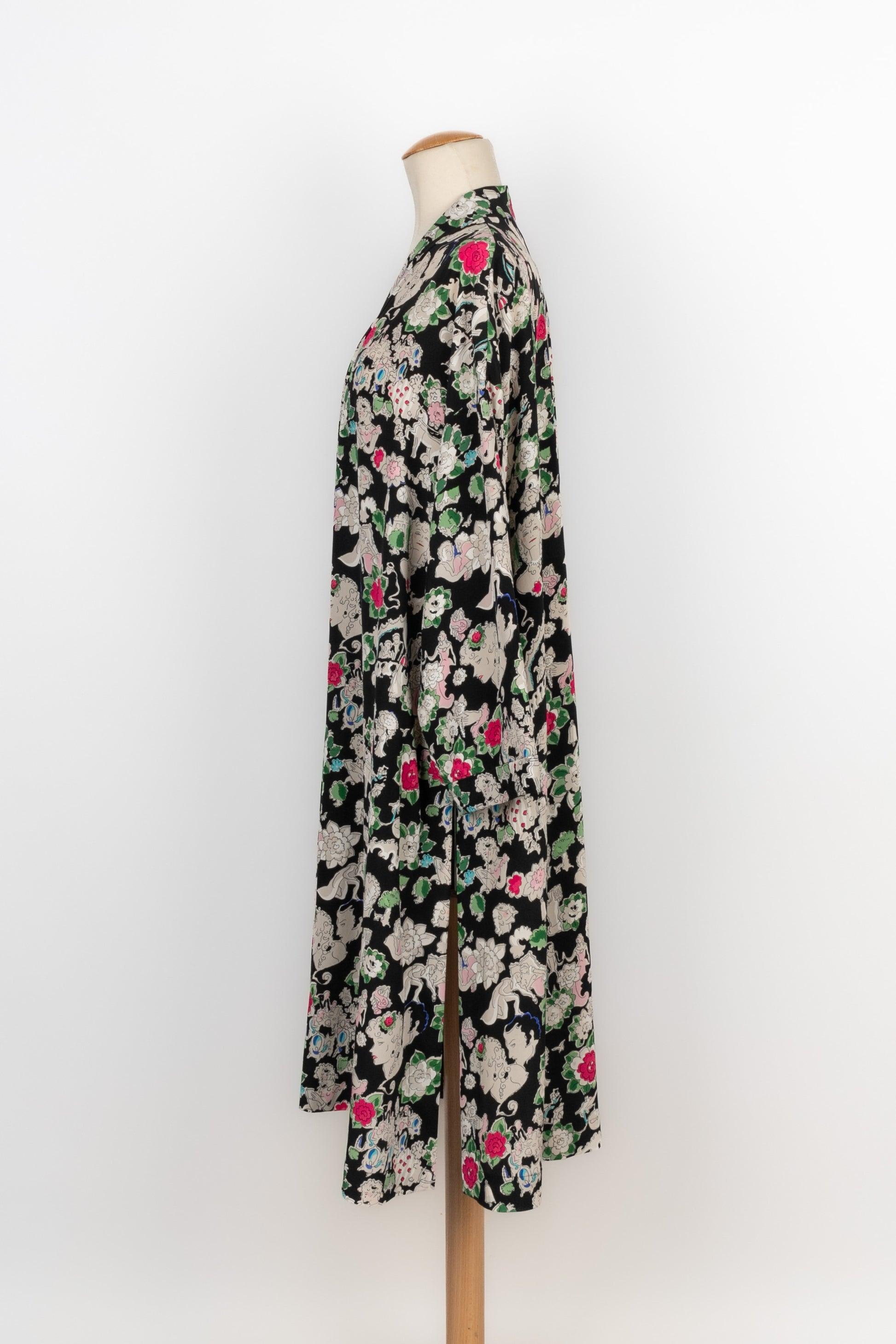 Chanel Printed Silk Long Cardigan, 1980s In Excellent Condition In SAINT-OUEN-SUR-SEINE, FR