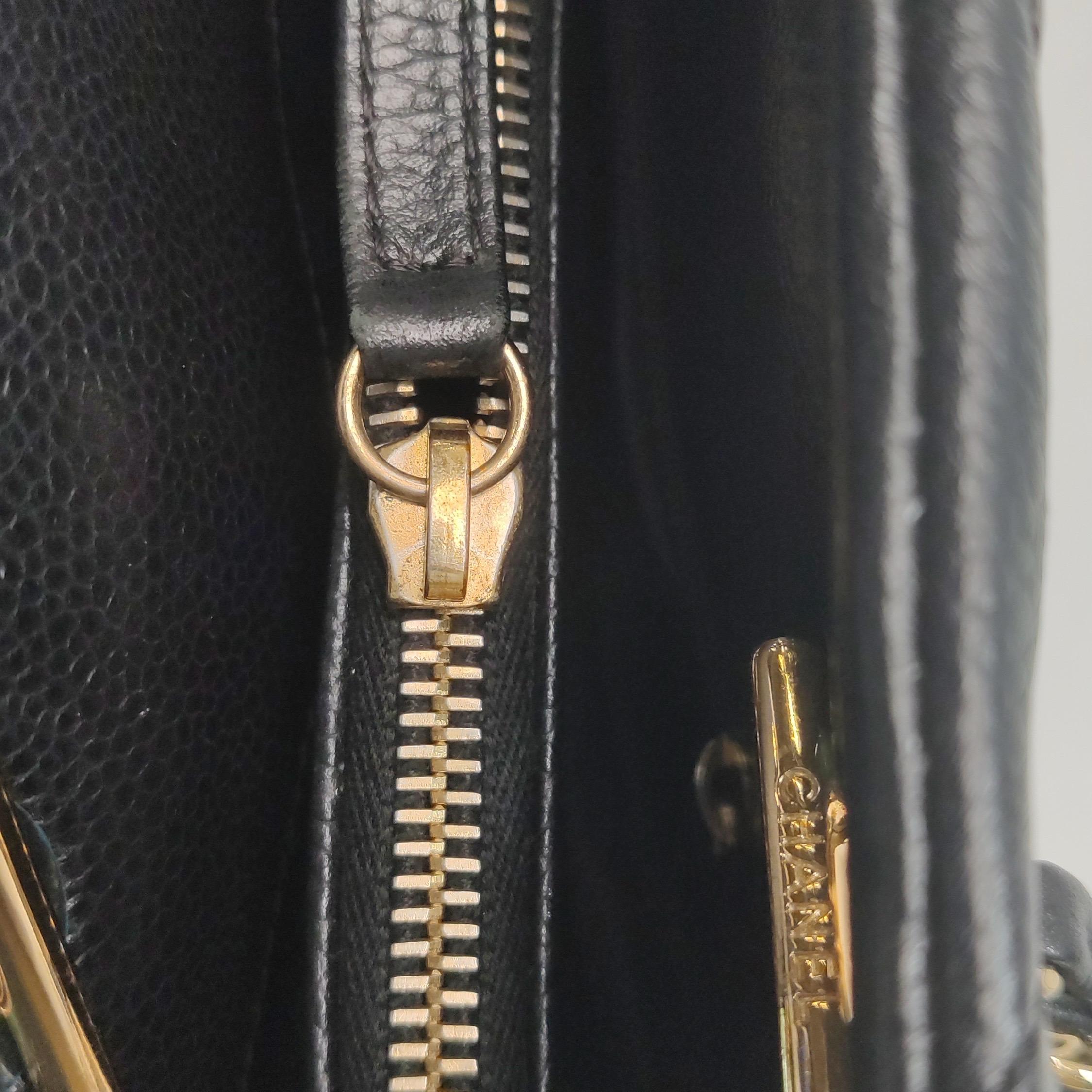 Chanel PST Petite Shopping Tote Black Caviar Leather CC Logo Gold Hardware 2012- en vente 8
