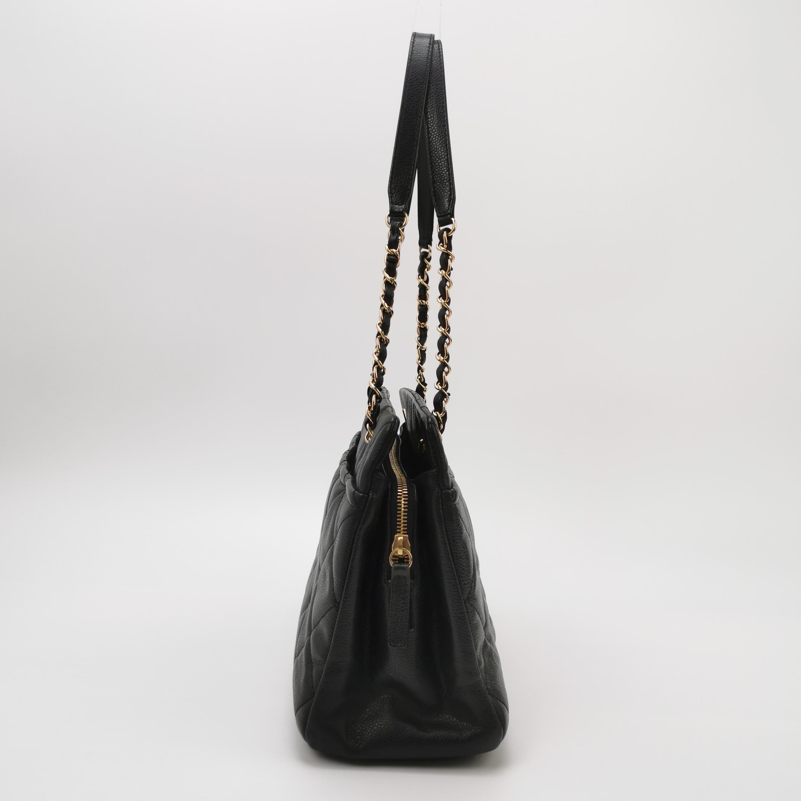 Chanel PST Petite Shopping Tote Black Caviar Leather CC Logo Gold Hardware 2012- en vente 11