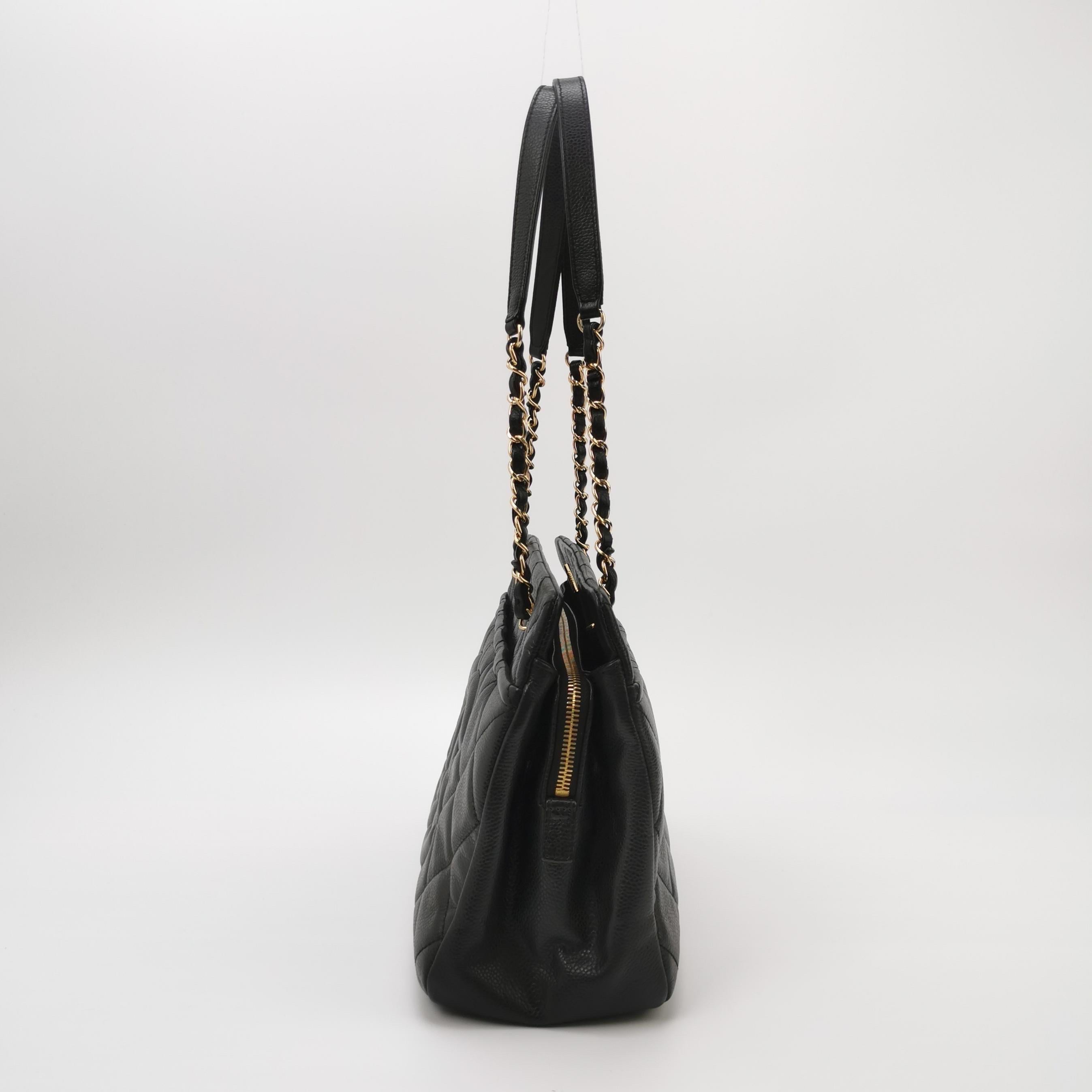 Noir Chanel PST Petite Shopping Tote Black Caviar Leather CC Logo Gold Hardware 2012- en vente