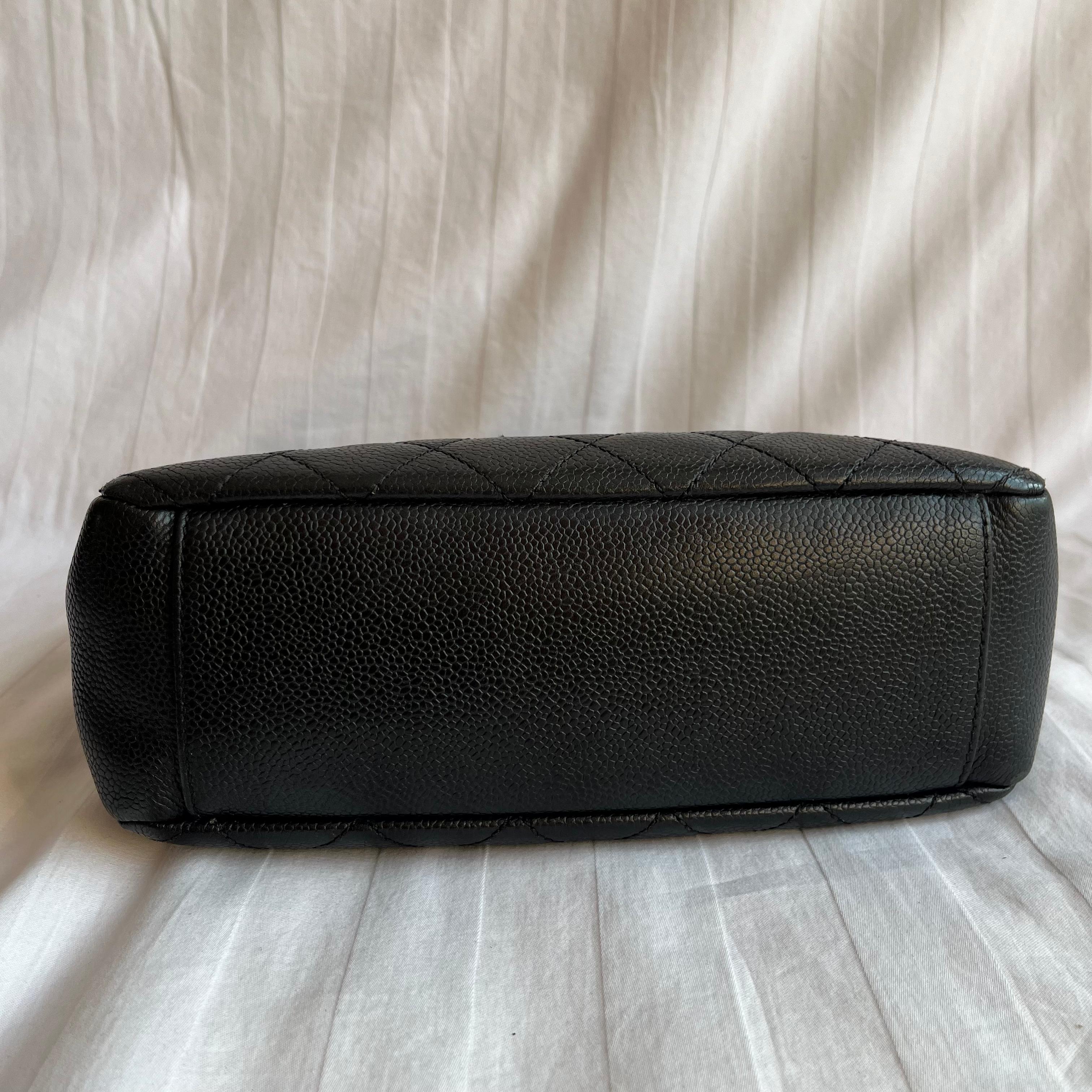 Chanel PST Petite Shopping Tote Black Caviar Leather Gold Hardware 2012 en vente 7