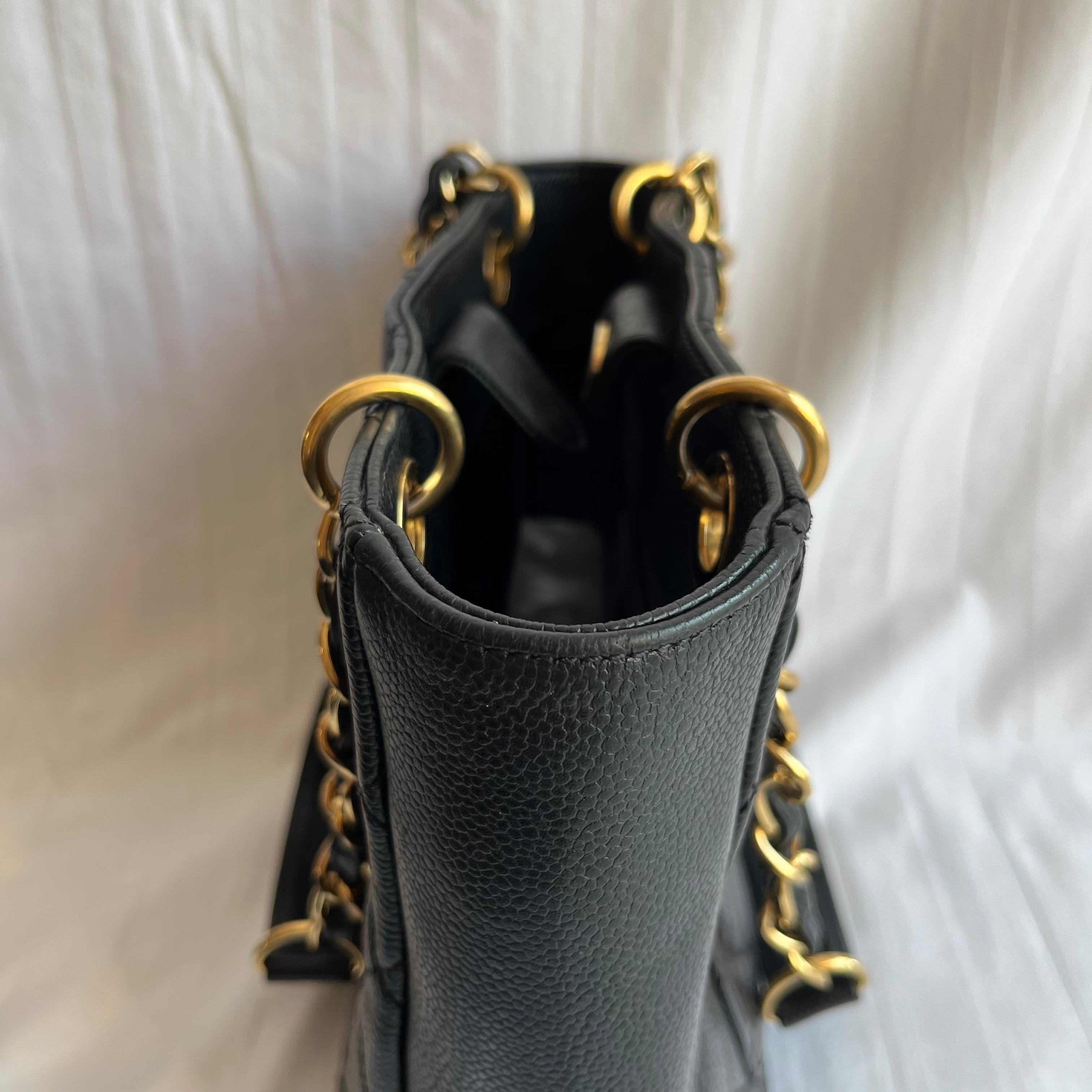 Chanel PST Petite Shopping Tote Black Caviar Leather Gold Hardware 2012 en vente 8