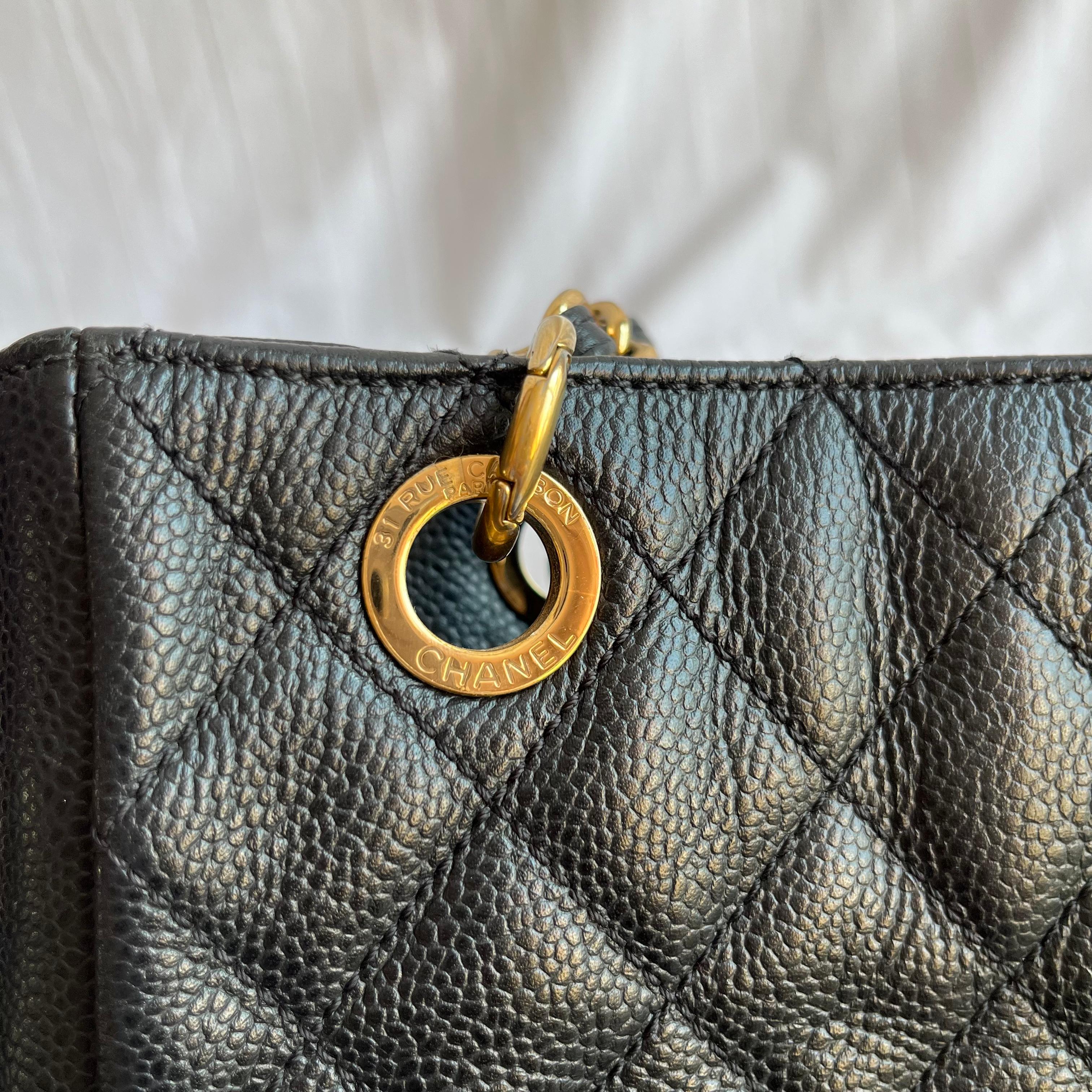 Chanel PST Petite Shopping Tote Black Caviar Leather Gold Hardware 2012 en vente 9