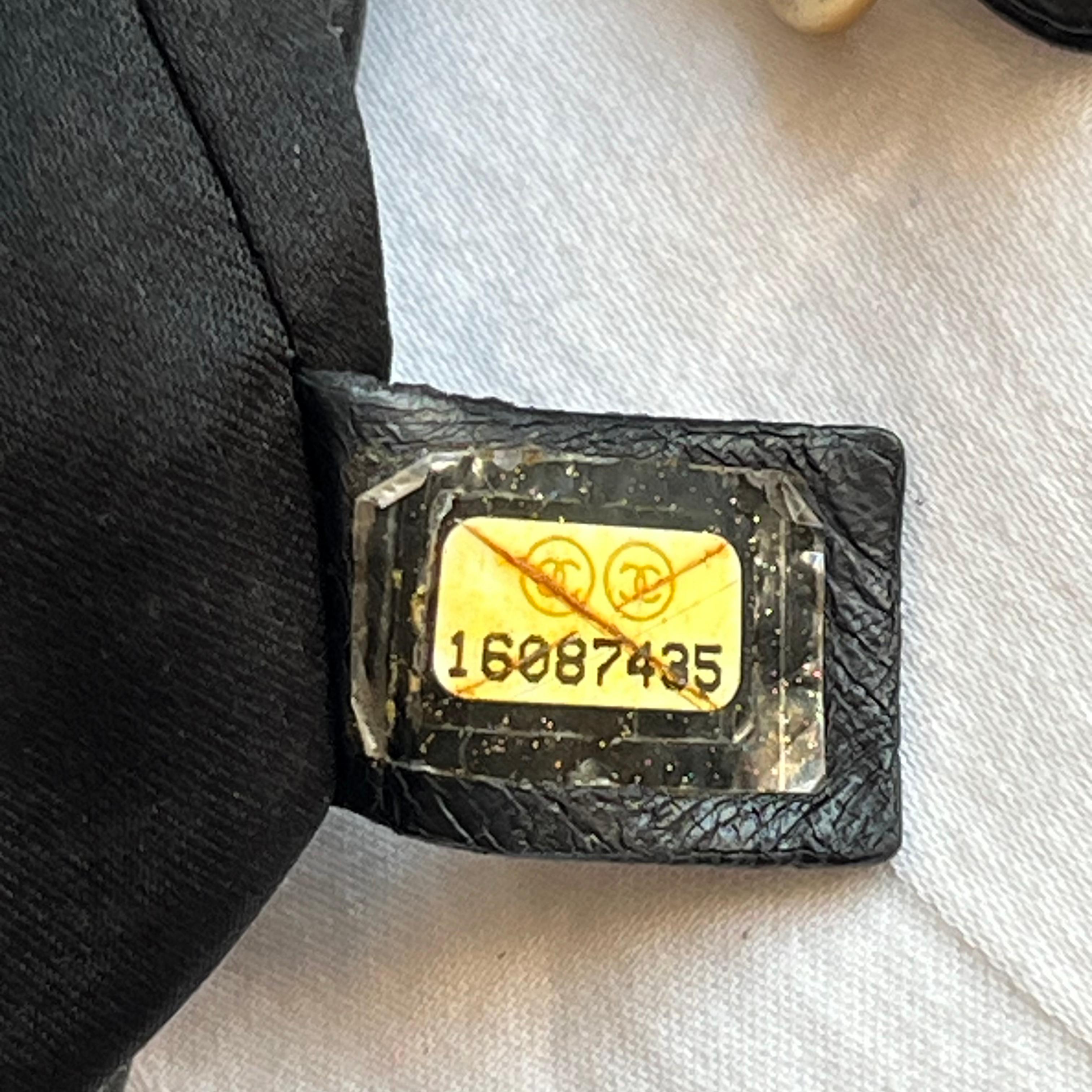 Chanel PST Petite Shopping Tote Black Caviar Leather Gold Hardware 2012 en vente 10