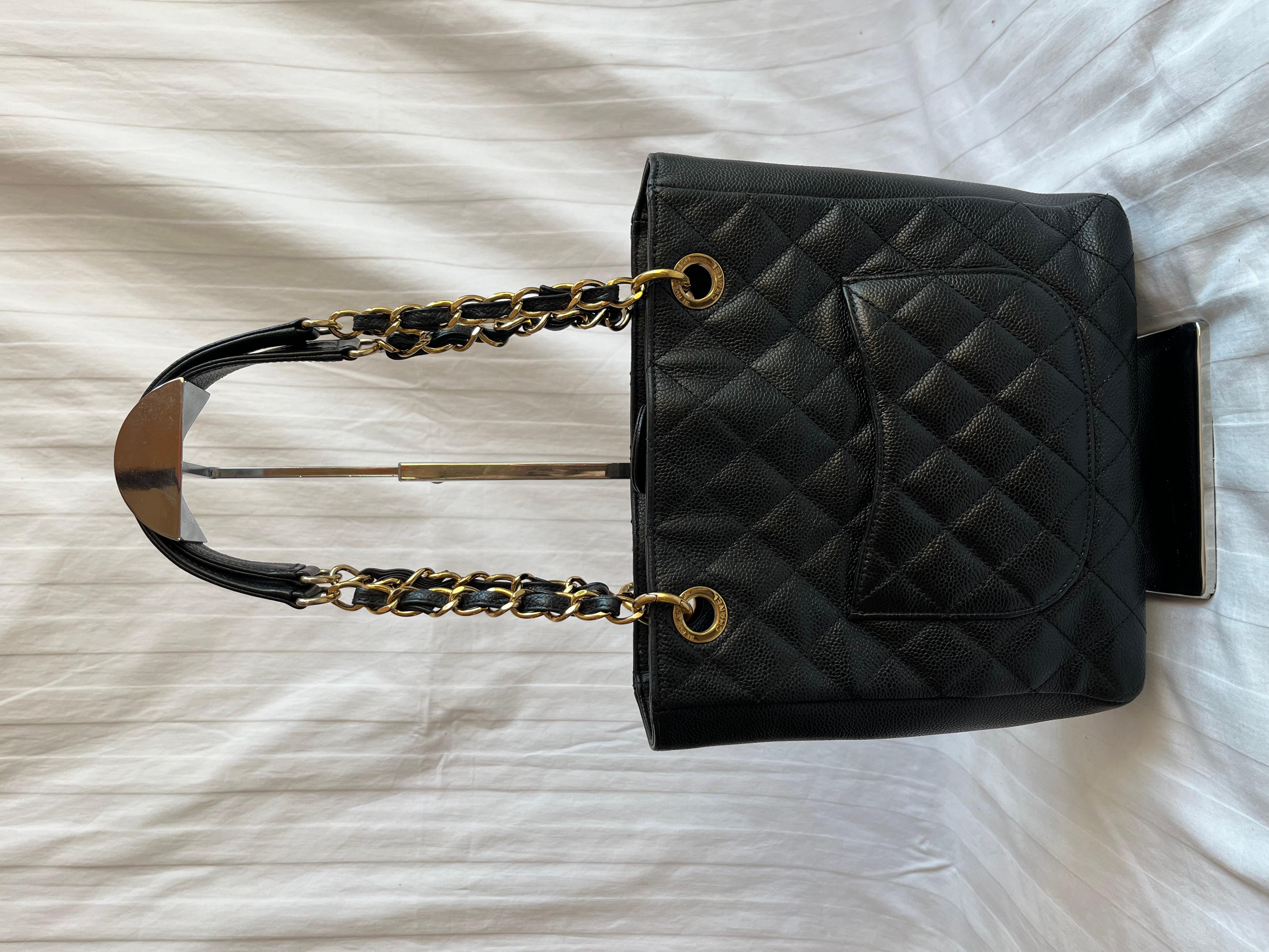 Gris Chanel PST Petite Shopping Tote Black Caviar Leather Gold Hardware 2012 en vente