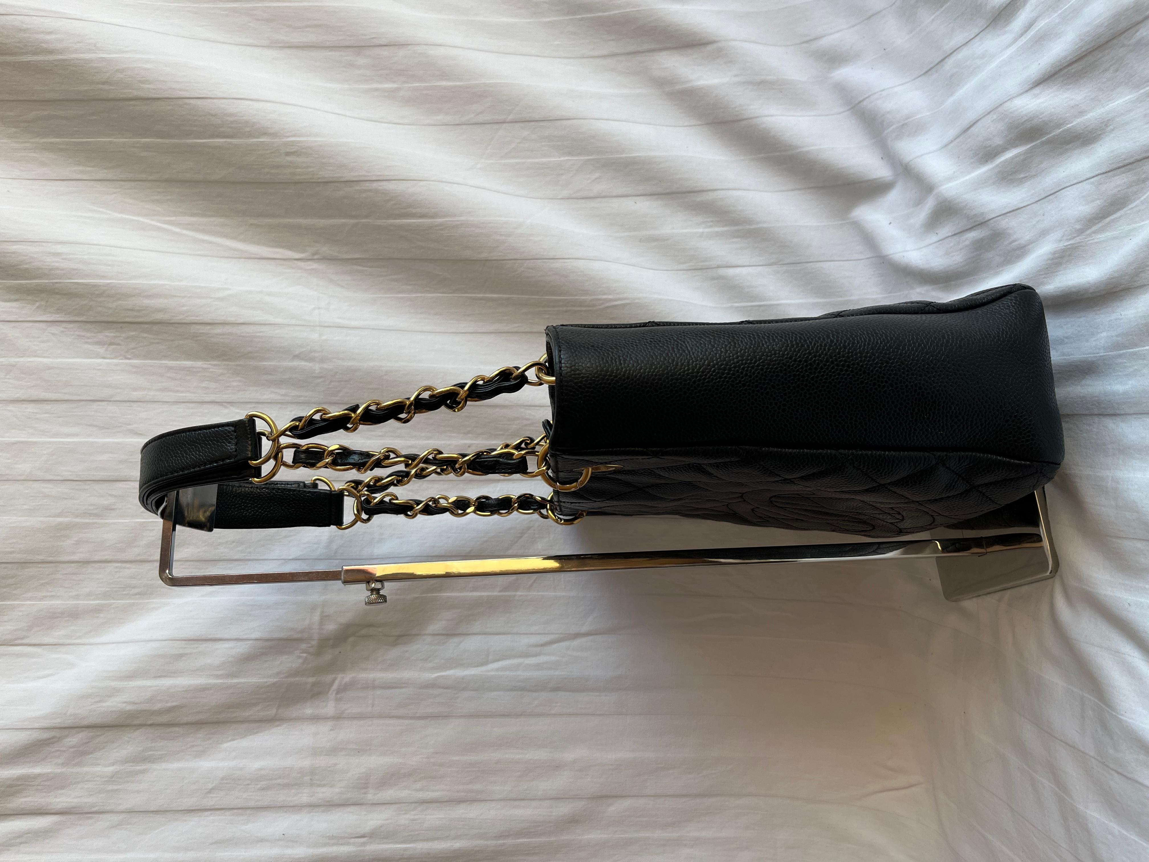 Chanel PST Petite Shopping Tote Black Caviar Leather Gold Hardware 2012 Pour femmes en vente