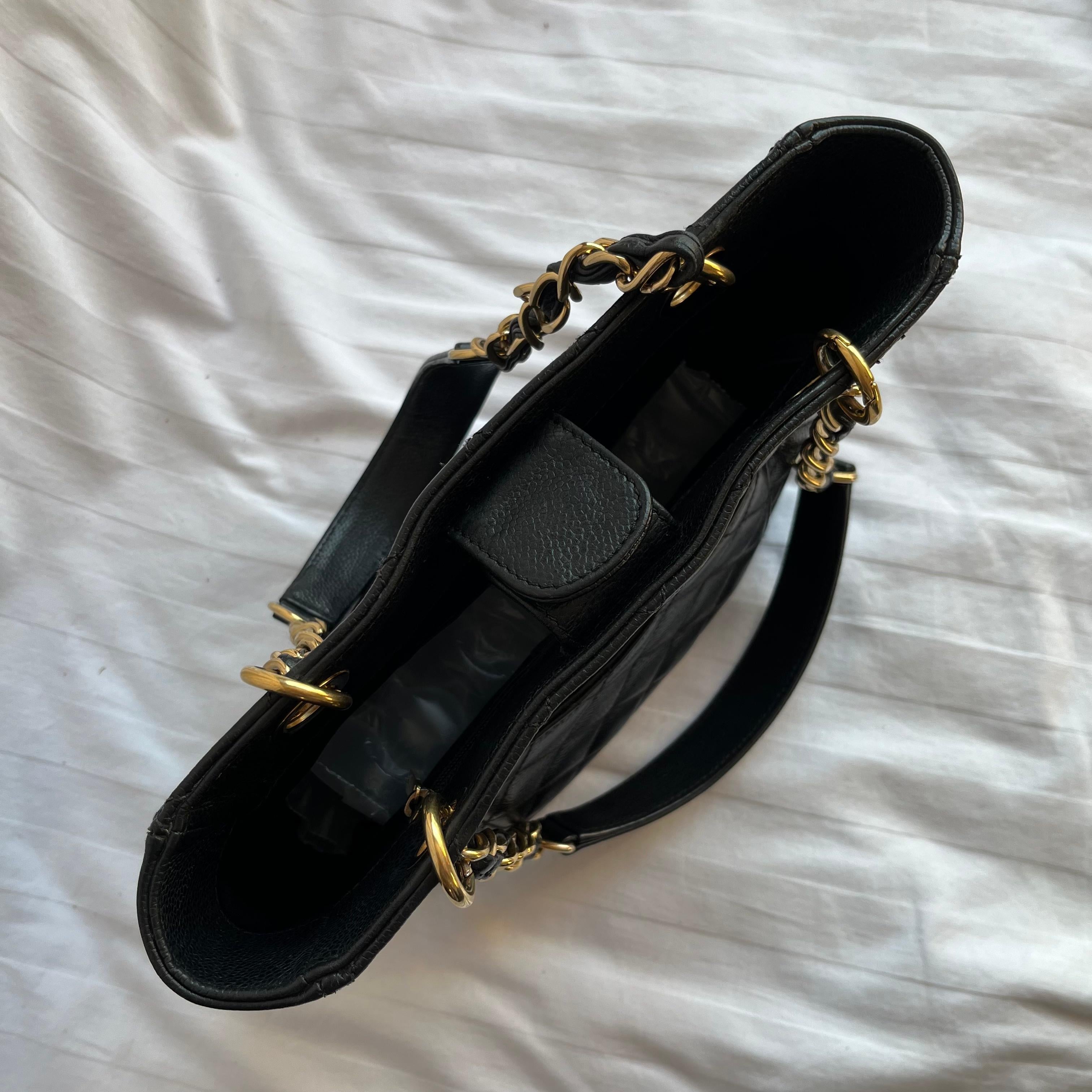 Chanel PST Petite Shopping Tote Black Caviar Leather Gold Hardware 2012 en vente 1