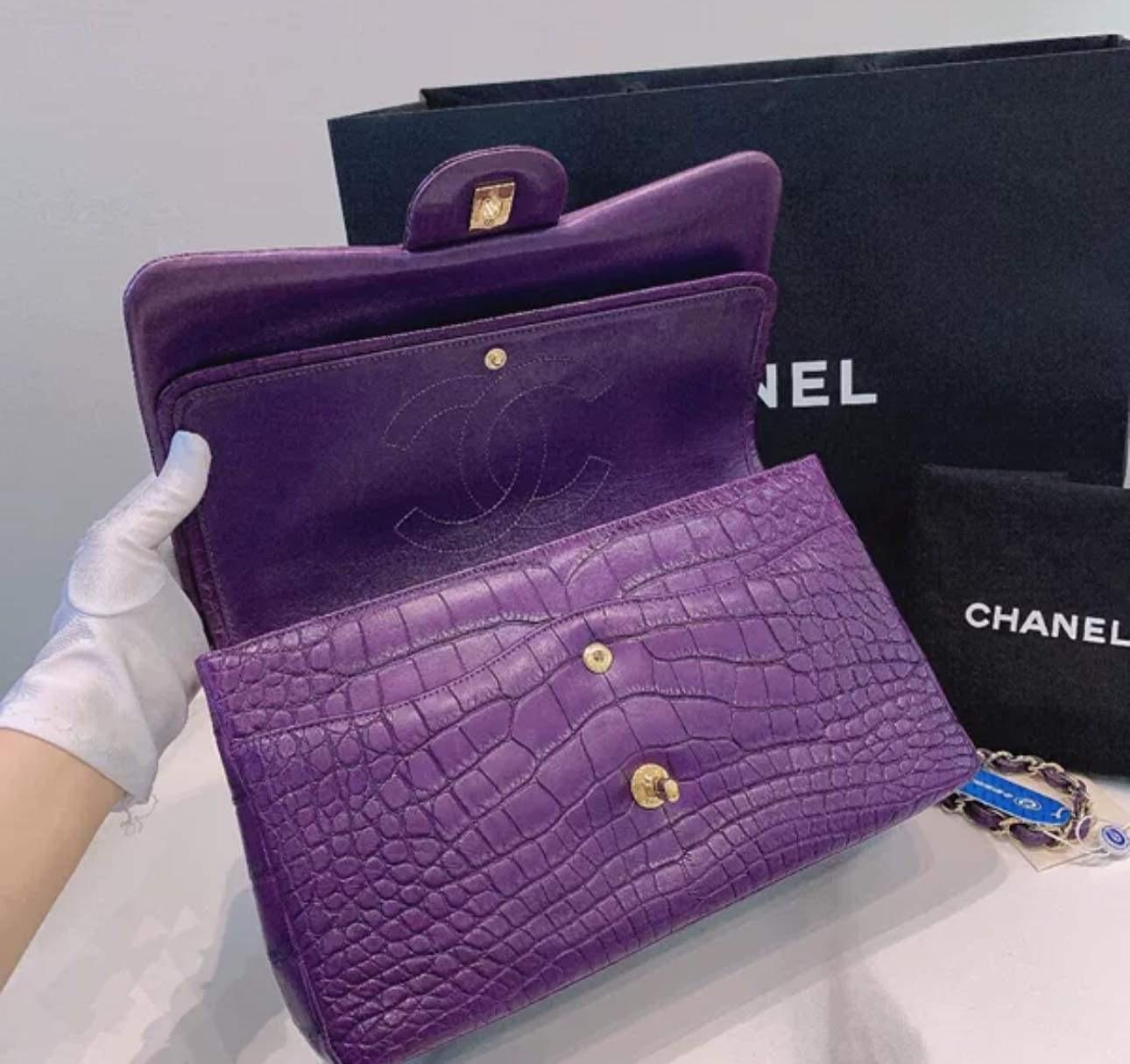 Chanel Purple Alligator Jumbo Classic Double Flap Bag with Gold Hardware For Sale 2