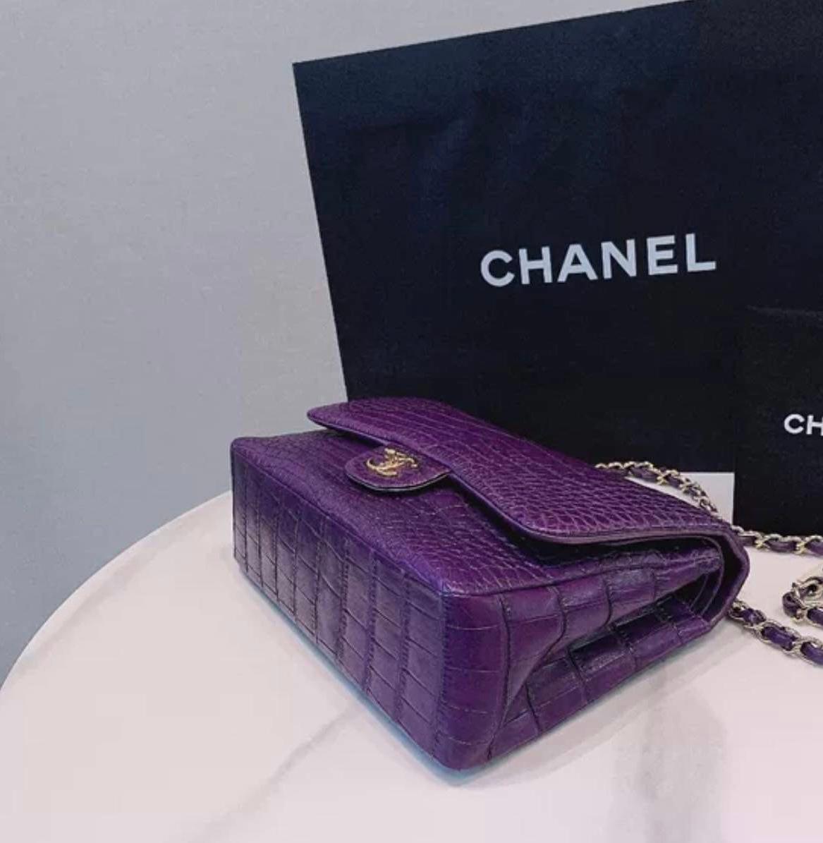 Chanel Purple Alligator Jumbo Classic Double Flap Bag with Gold Hardware For Sale 5