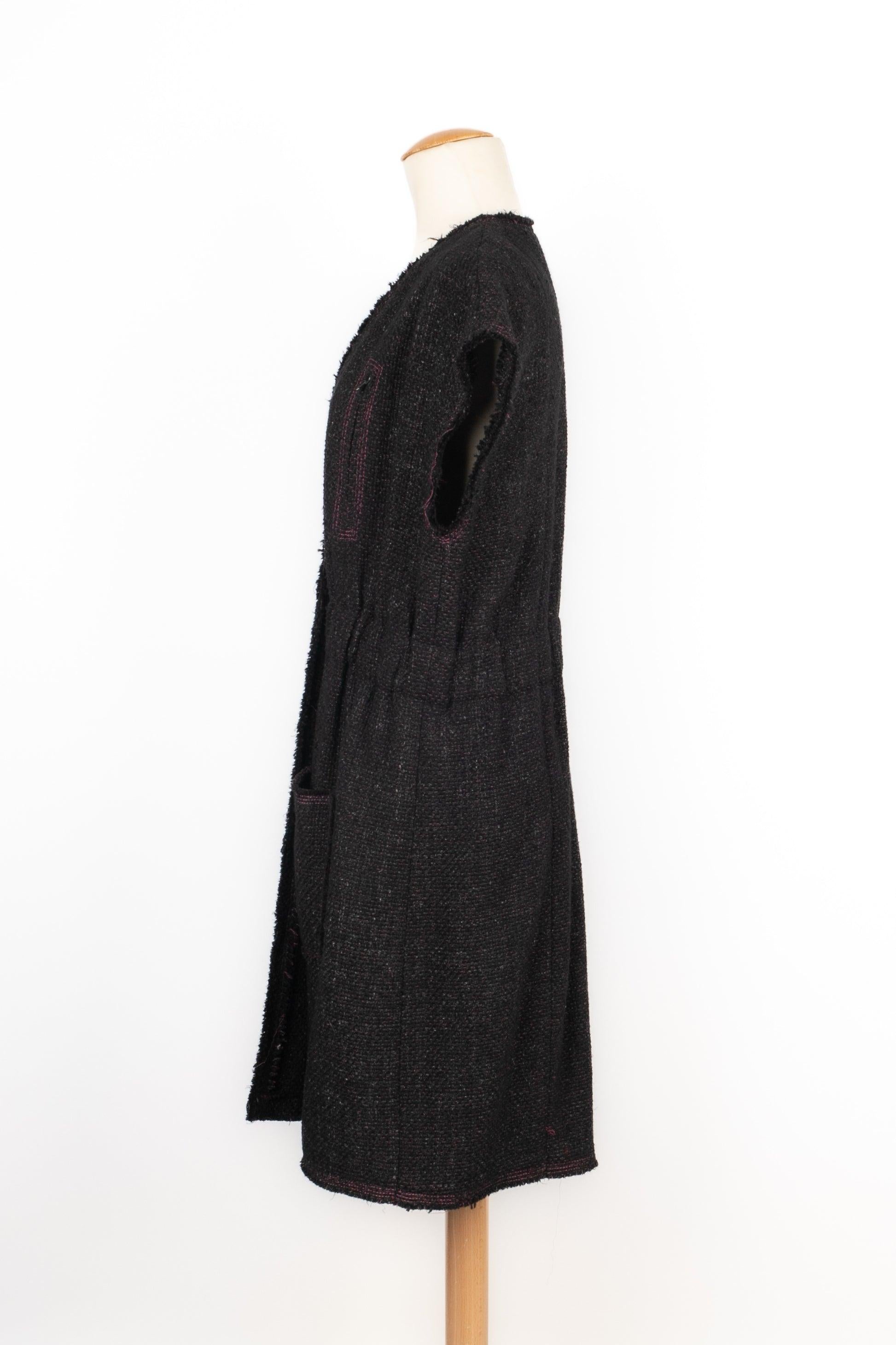 Vestido Chanel de tweed en tonos morados y negros en Bueno estado para la venta en SAINT-OUEN-SUR-SEINE, FR