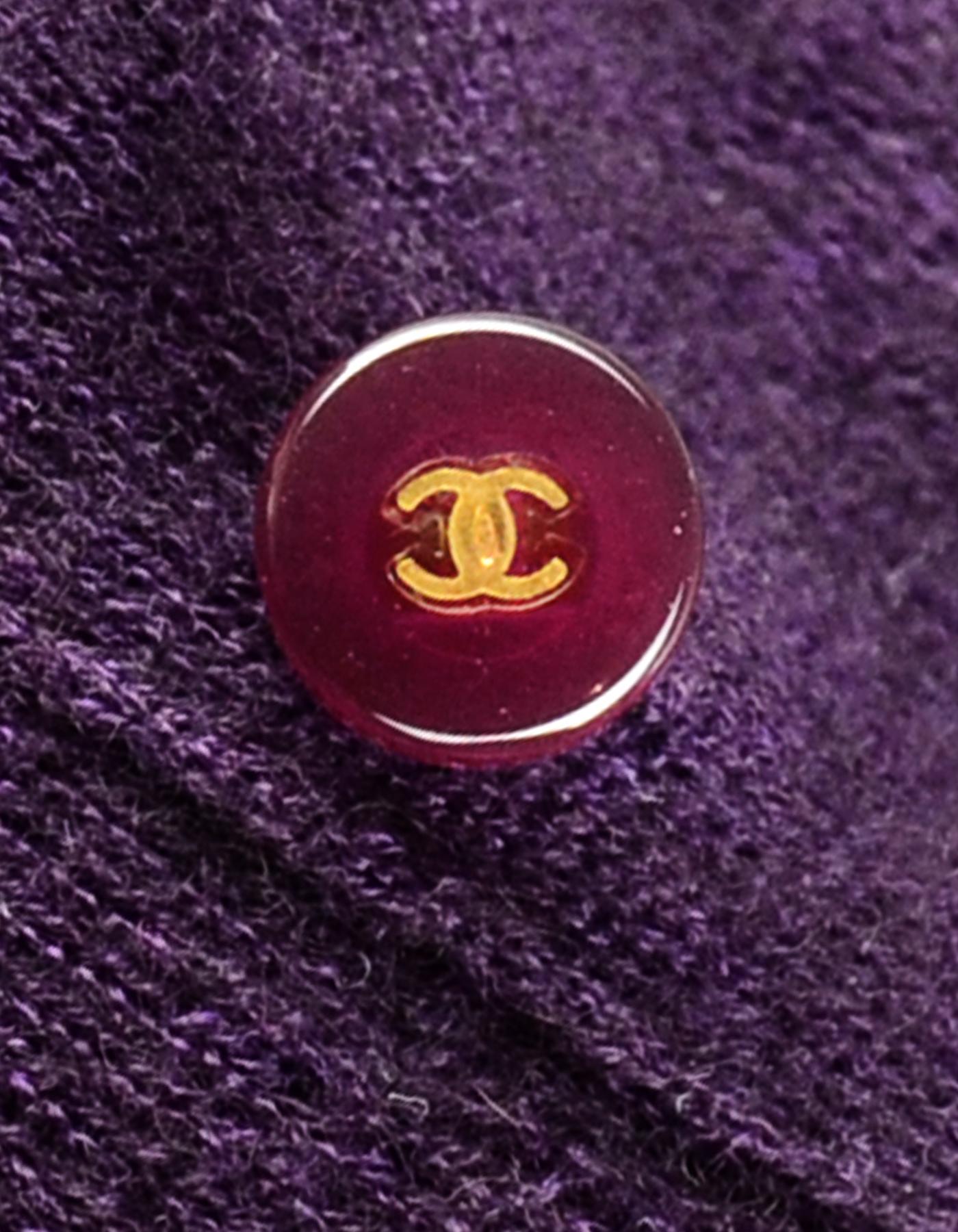 Black Chanel Purple Cashmere Blend Long Sleeve Turtleneck Sweater w/ CC Buttons sz 38
