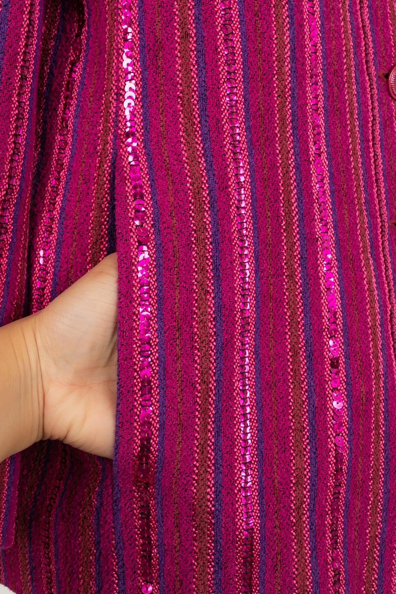 Veste Chanel en coton violet cousue avec sequins en vente 1