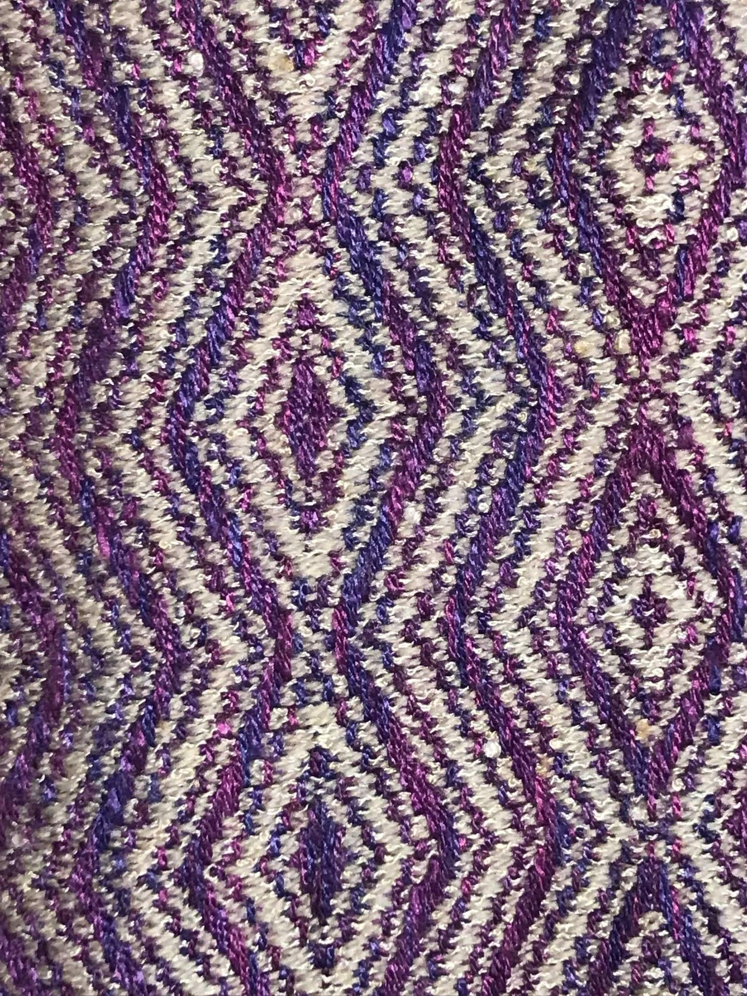 Vintage Chanel primavera 2001 Gonna a tubino con trama a diamante viola e finiture Zig Zag In condizioni ottime in vendita a San Francisco, CA
