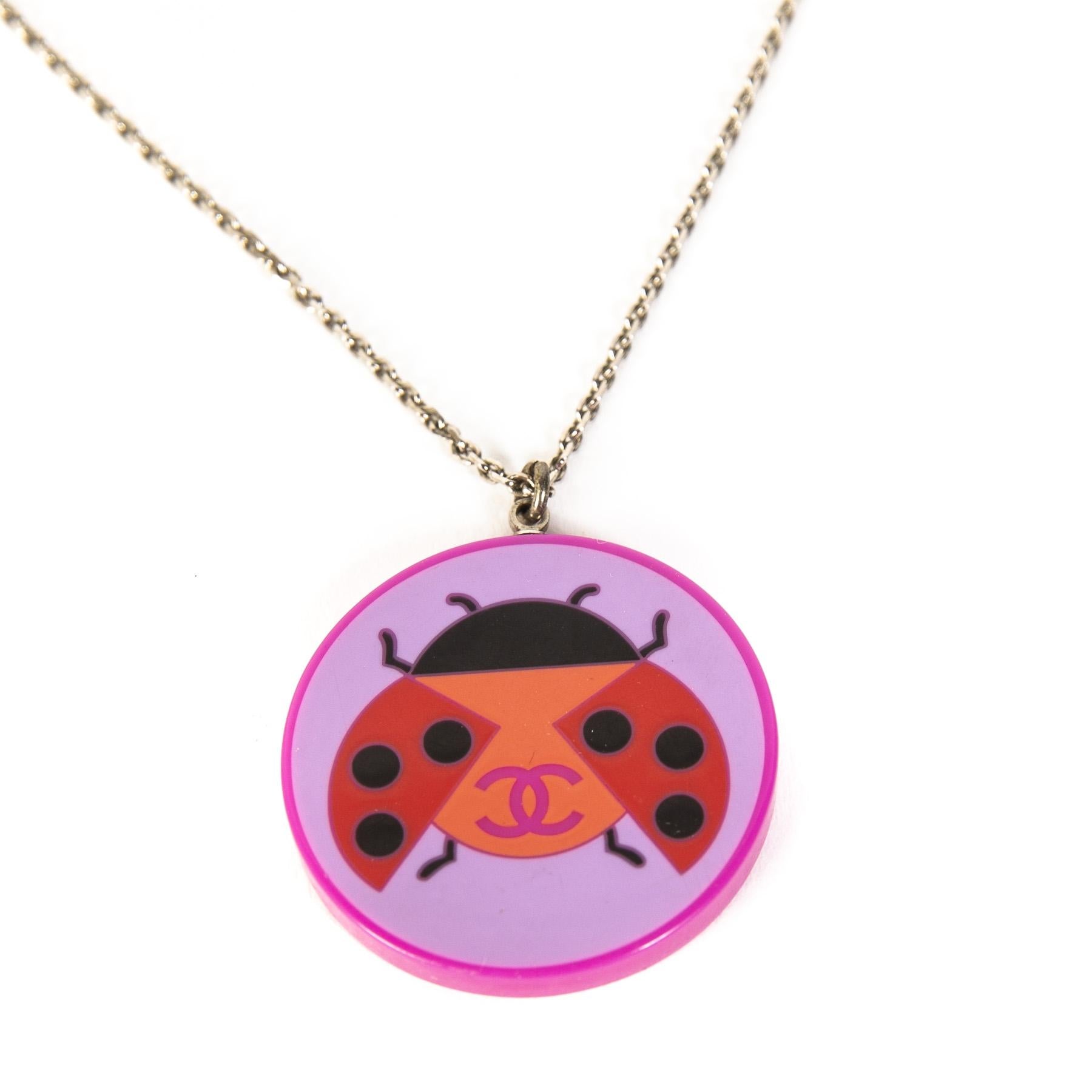 Good preloved condition

Chanel Purple Ladybug Necklace

Oh happy day! This necklace by Chanel will make you instantly happy and cheerful. 

The purple color and ladybug make this necklace extra playful and will make sure you are ready for summer.