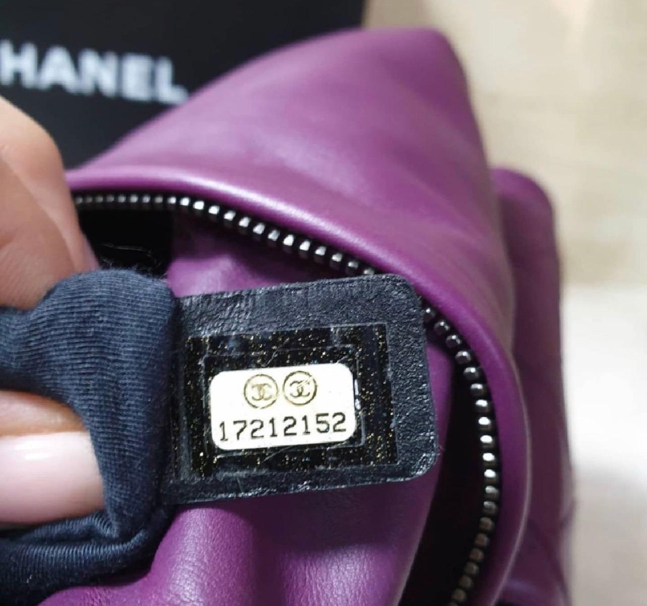Chanel Purple Lambskin Large Backpack  In Excellent Condition In Krakow, PL