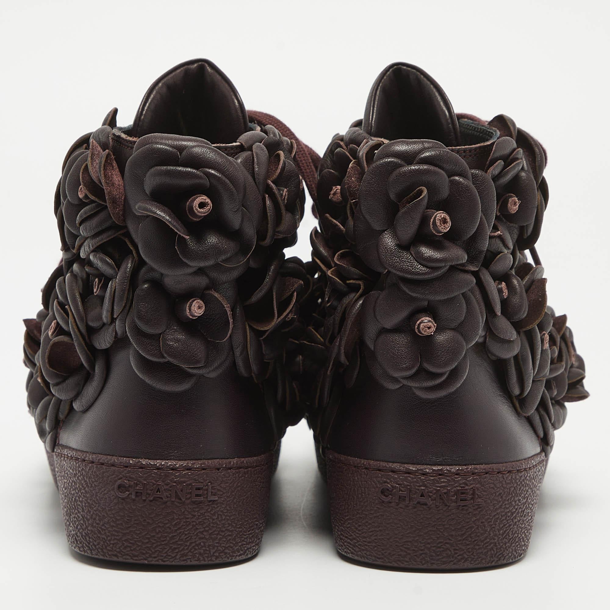 De las mujeres Chanel Cuero Morado CC Camelia Zapatillas Altas Talla 37.5