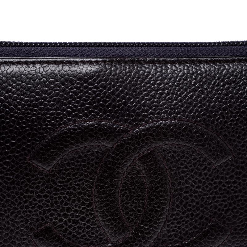 Chanel Purple Leather Timeless L Gusset Zip Around Wallet In Good Condition In Dubai, Al Qouz 2