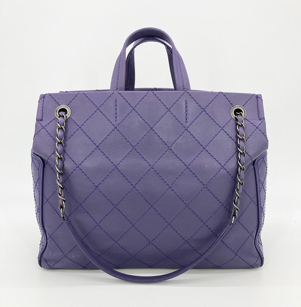 Chanel Purple Leather Top Stitch CC Pocket Tote  In Good Condition For Sale In Philadelphia, PA