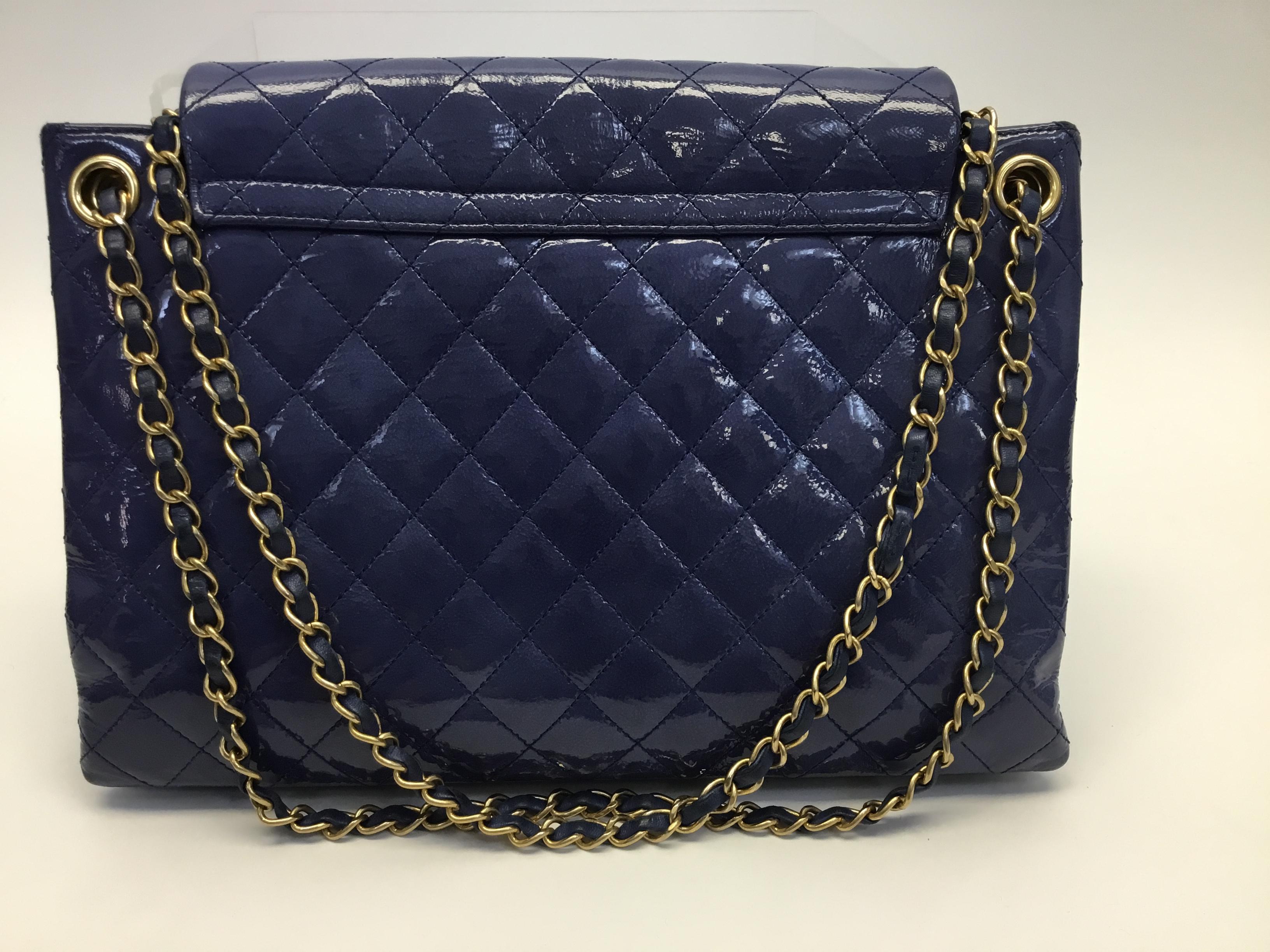 Black Chanel Purple Patent Leather Quilted Shoulder Bag For Sale