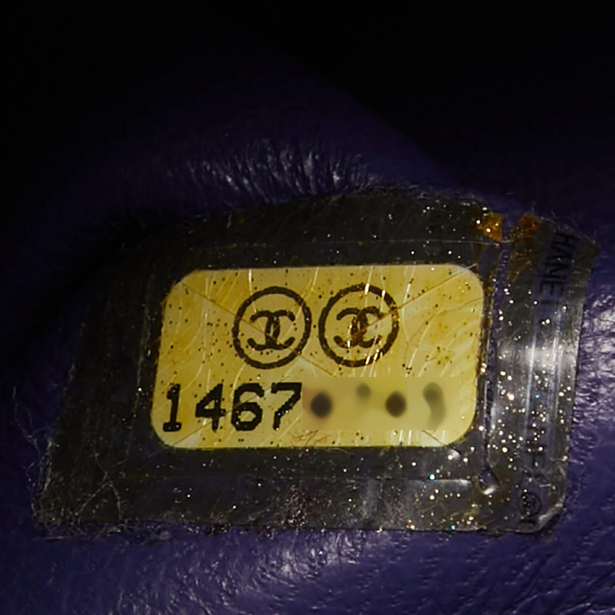Chanel Bolso con Solapa 227 Reissue de Piel Acolchada Morado en venta 7