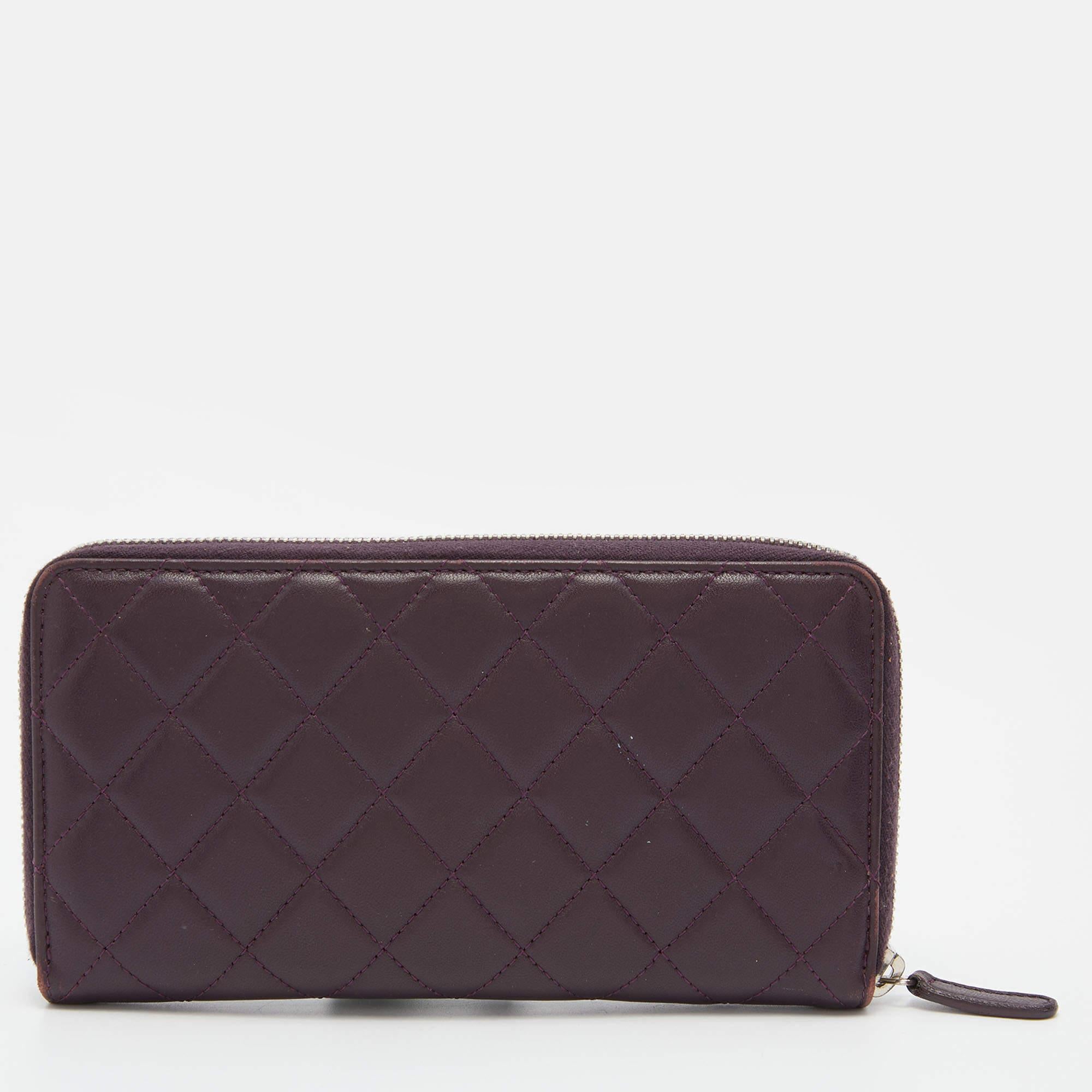 This Chanel wallet is carefully crafted to offer you a luxurious accessory you will cherish. It is marked by high quality and enduring appeal. Invest in it today!

Includes: Branded Box