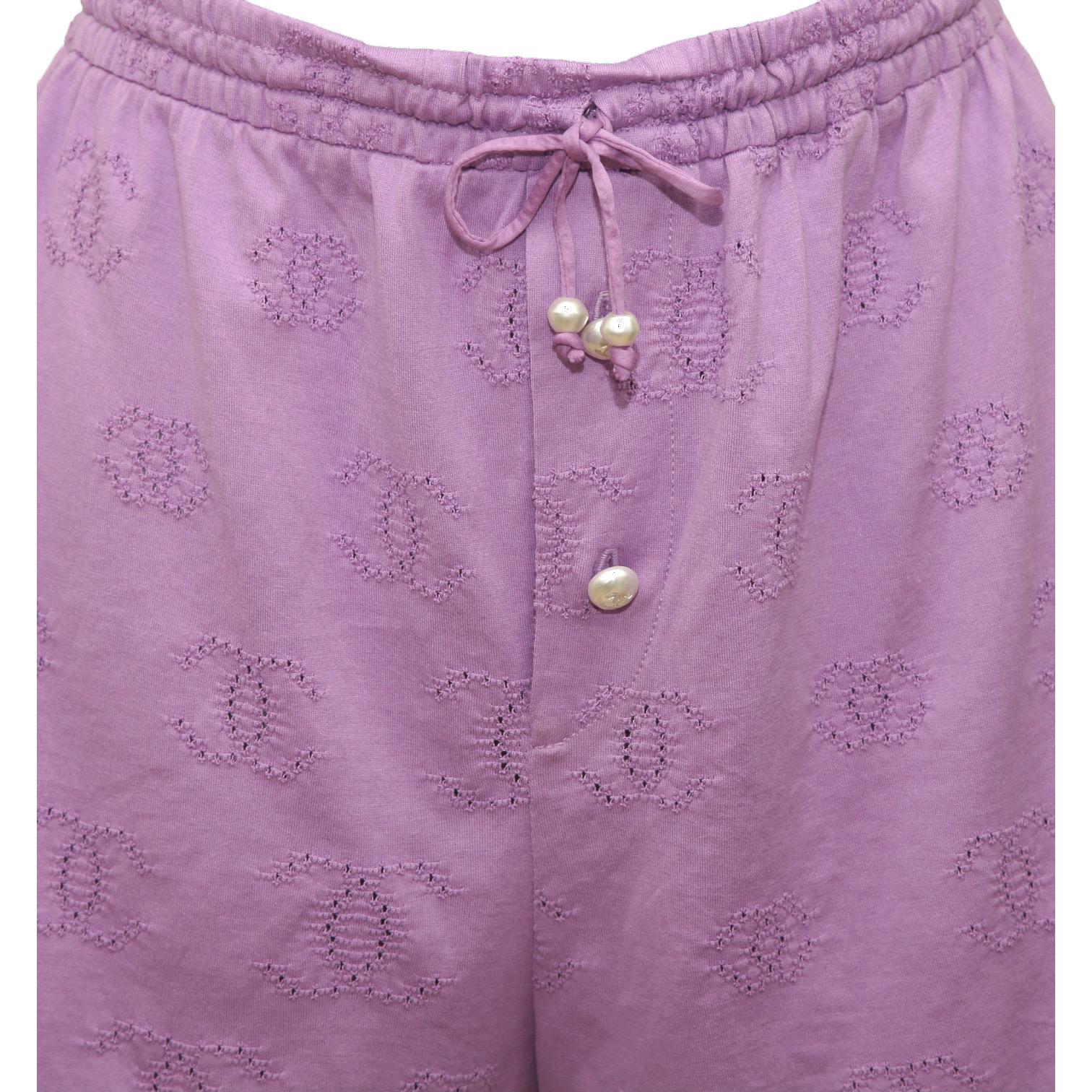 CHANEL Purple Shorts CC Logo Faux Pearls Slip Elastic On XS 2022 22S NWT $1800 In New Condition In Hollywood, FL