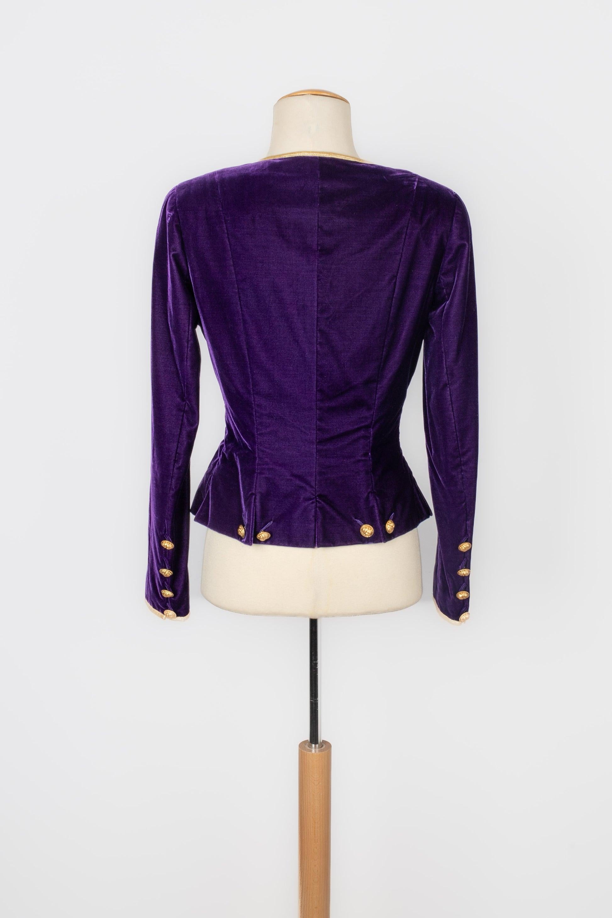 Nero Giacca Chanel in velluto viola bordata di trecce dorate, 1993 in vendita