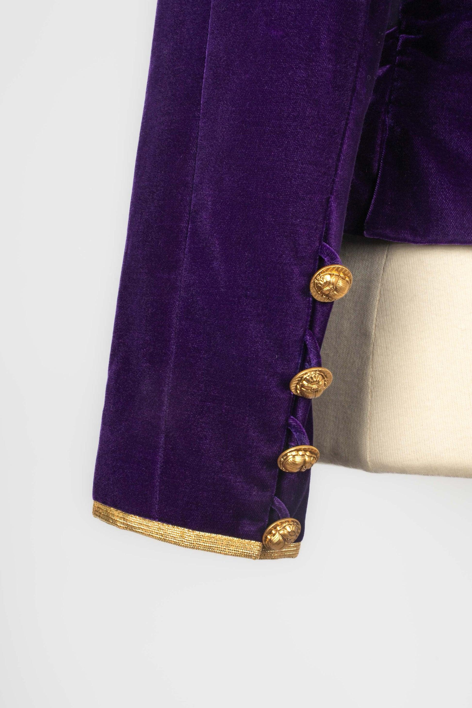 Giacca Chanel in velluto viola bordata di trecce dorate, 1993 in vendita 3